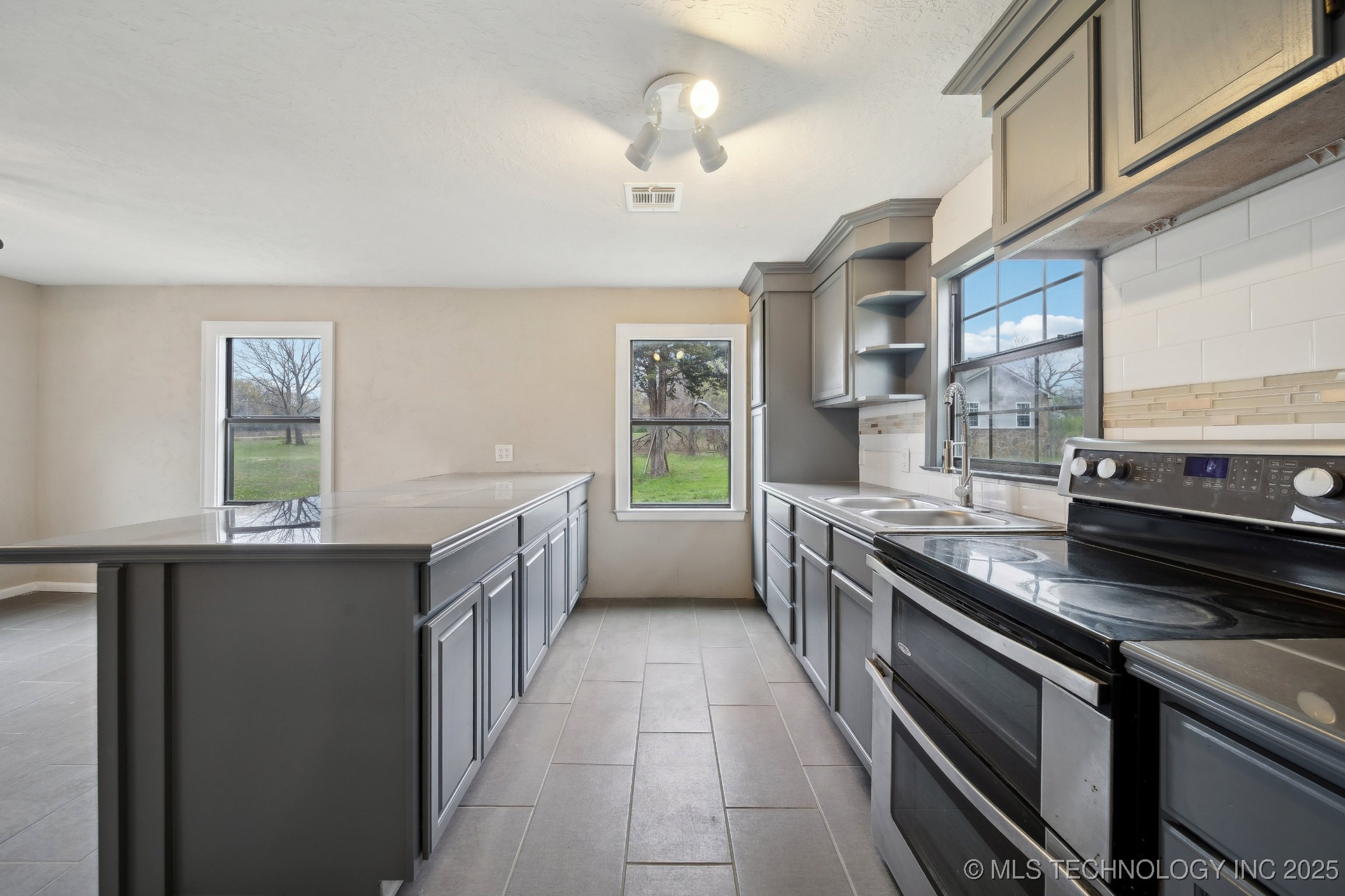 15338 S Brewster Road Mounds OK 74047