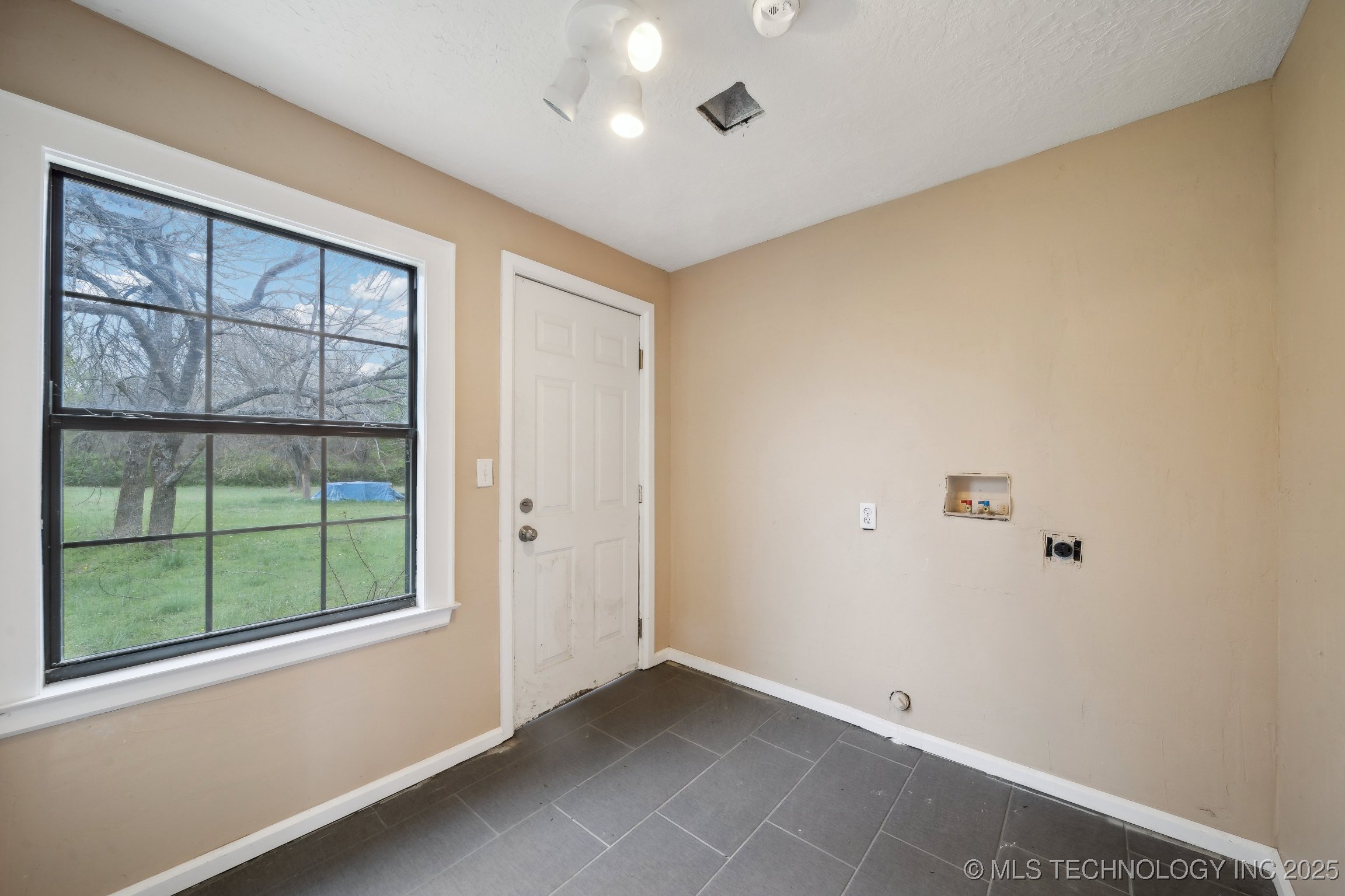 15338 S Brewster Road Mounds OK 74047