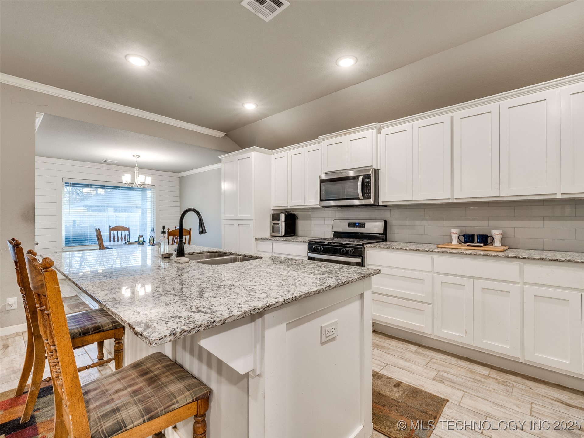 401 W Harrison Street Chouteau OK 74337