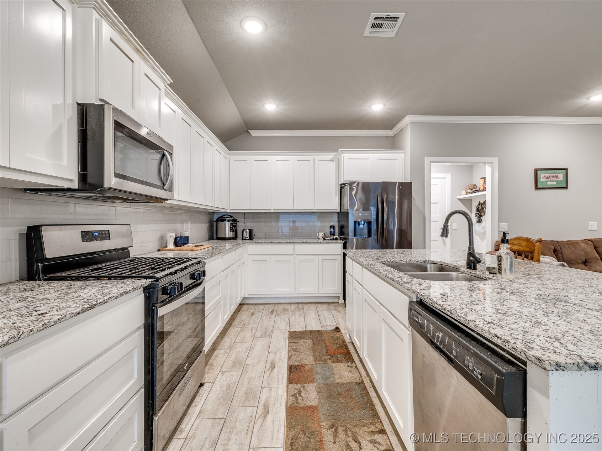 401 W Harrison Street Chouteau OK 74337