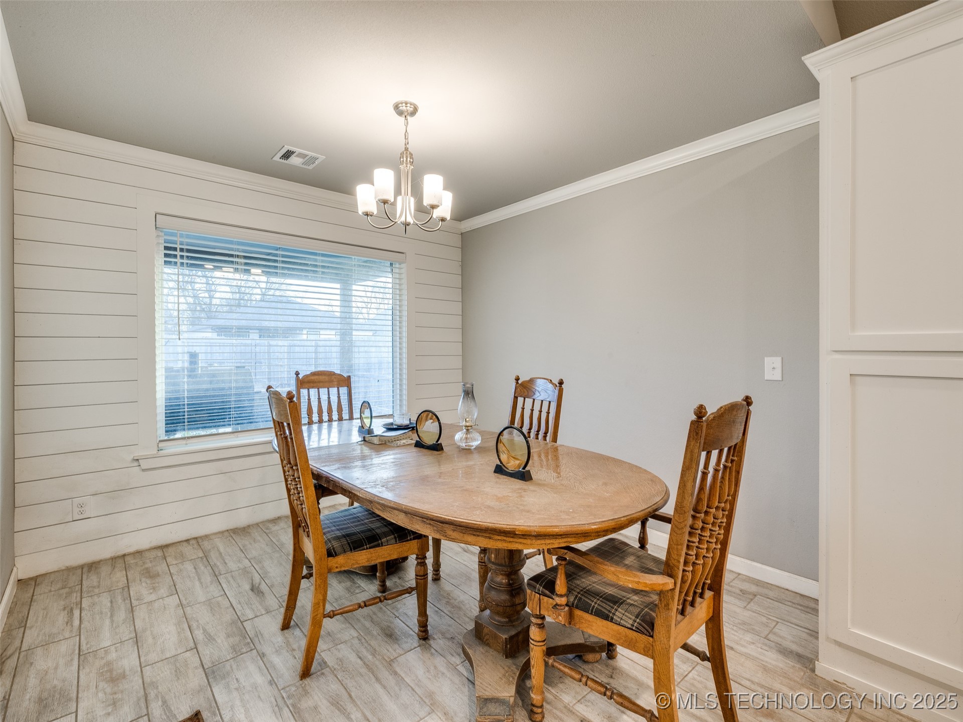 401 W Harrison Street Chouteau OK 74337