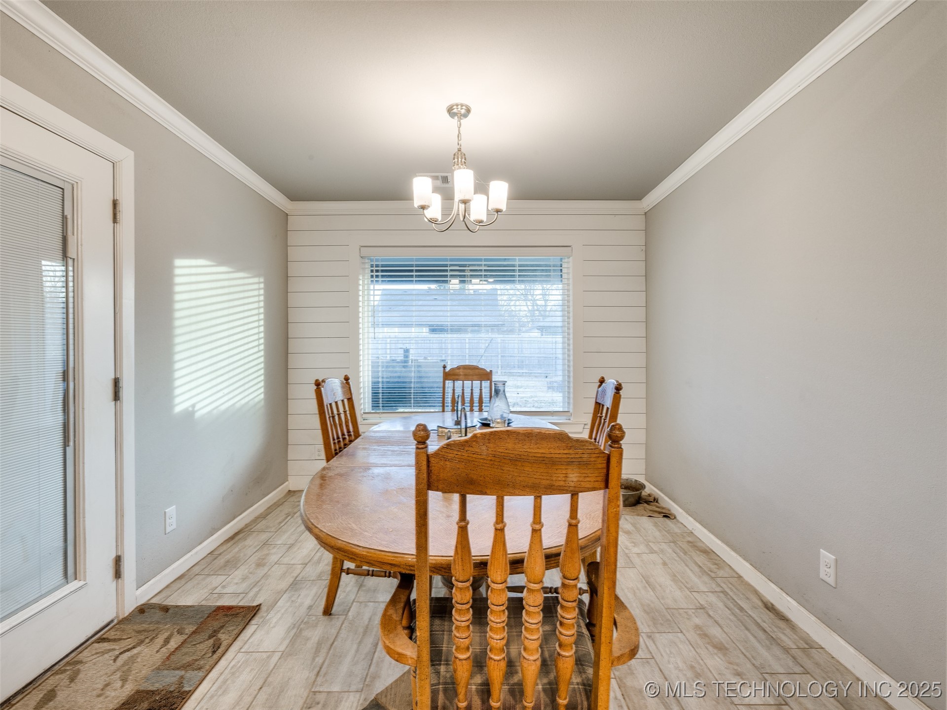401 W Harrison Street Chouteau OK 74337