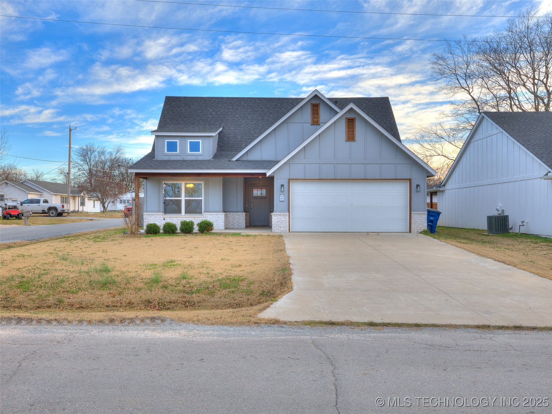401 W Harrison Street Chouteau OK 74337