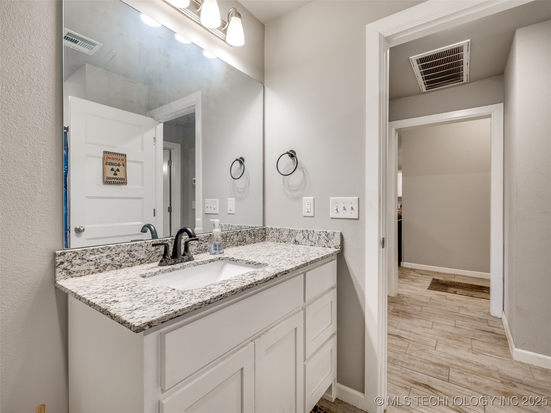 401 W Harrison Street Chouteau OK 74337