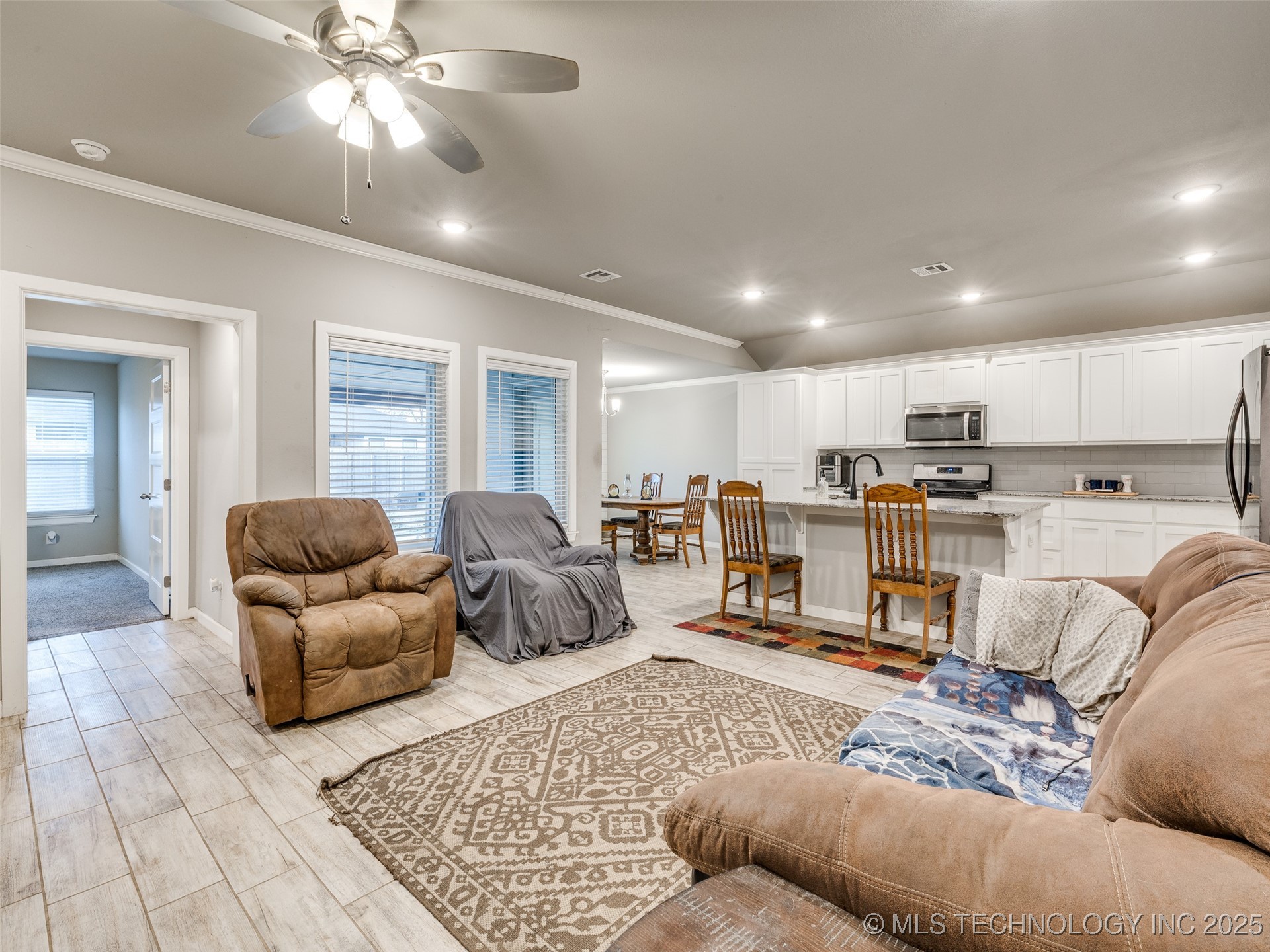 401 W Harrison Street Chouteau OK 74337