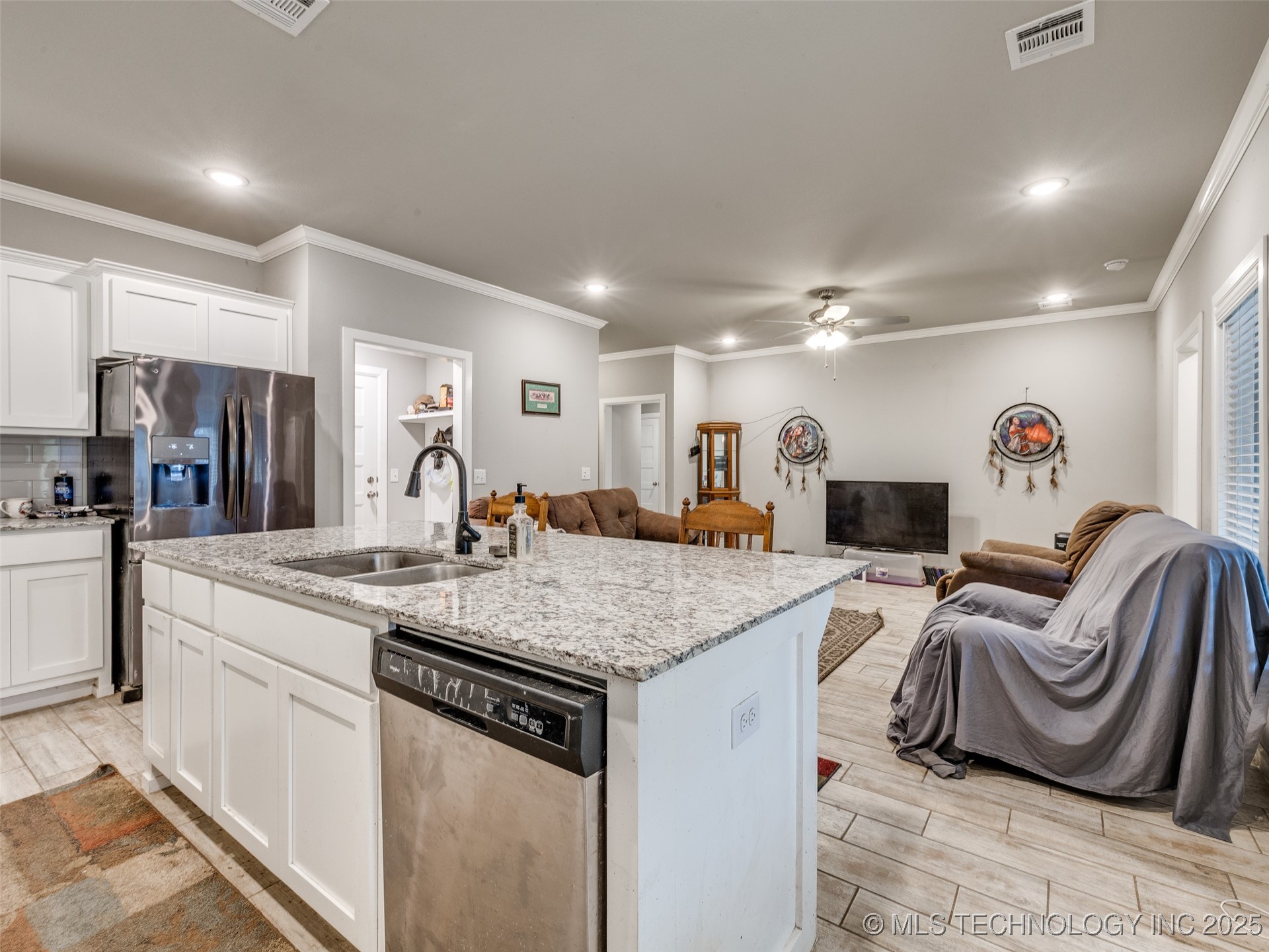 401 W Harrison Street Chouteau OK 74337