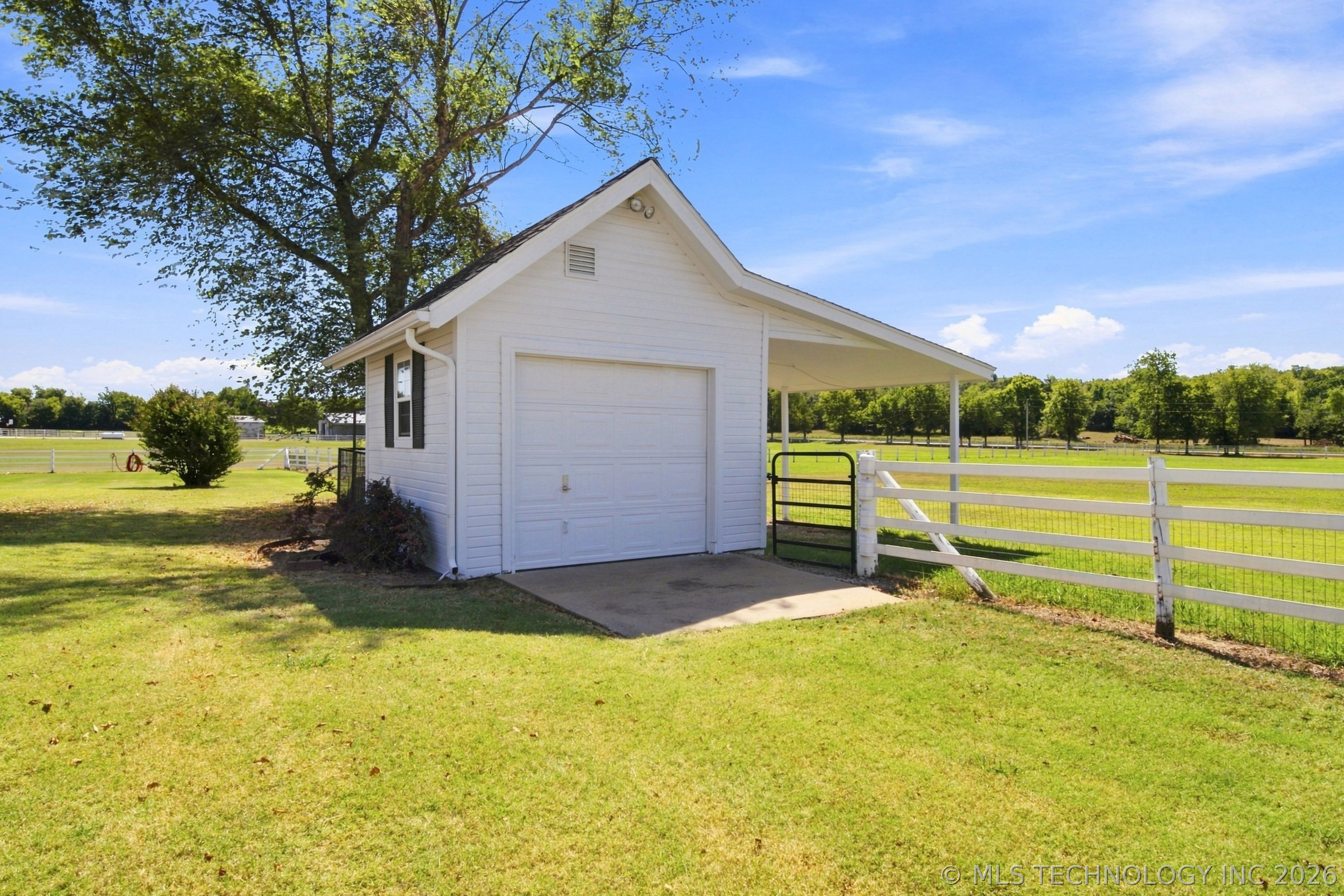 16050 E Pueblo Road Claremore OK 74017