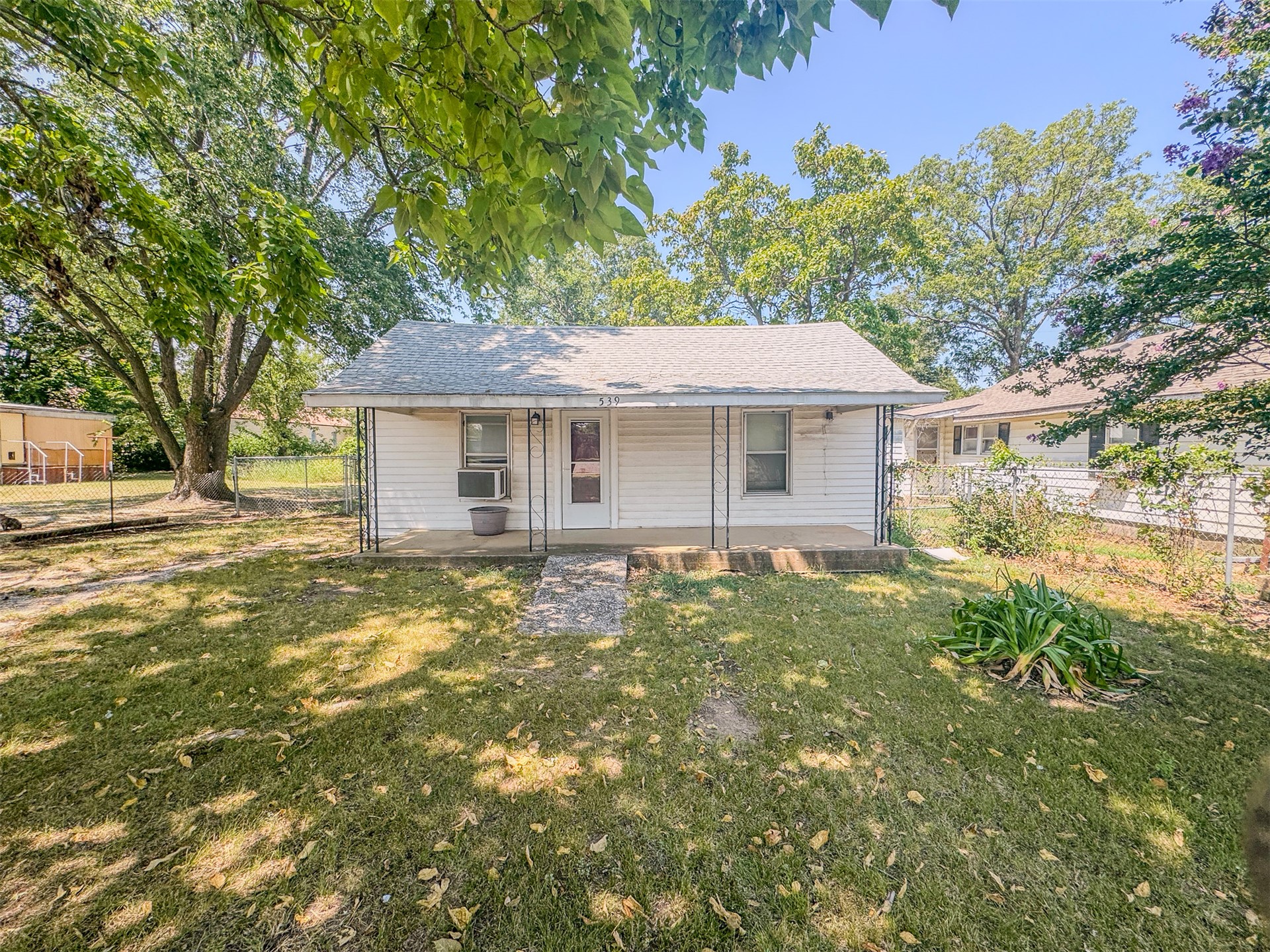 539 W 1st Street Konawa OK 74849