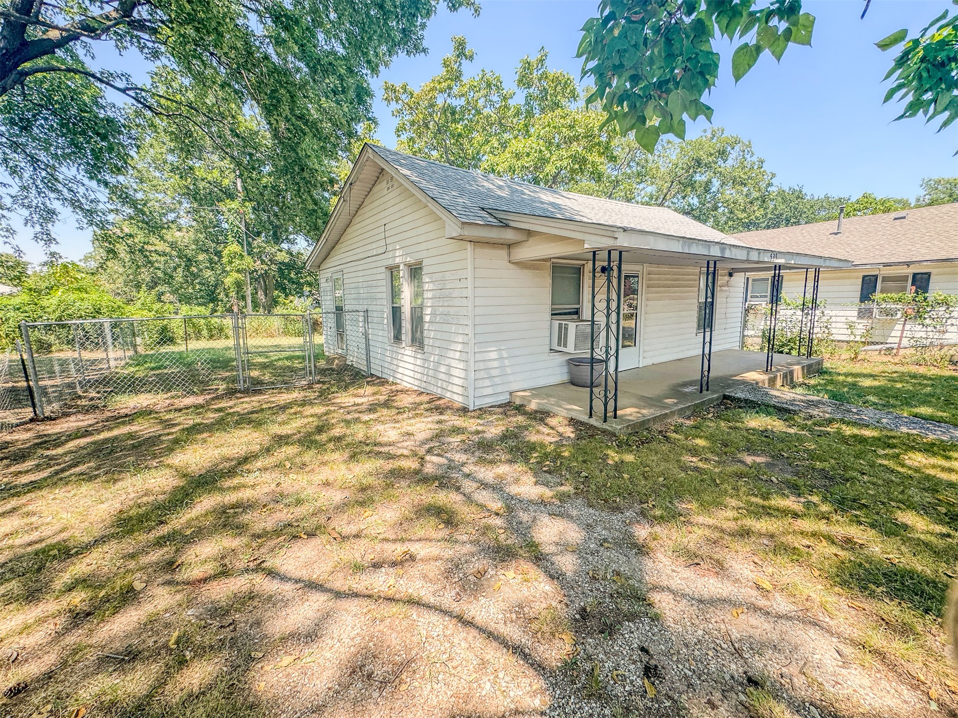 539 W 1st Street Konawa OK 74849