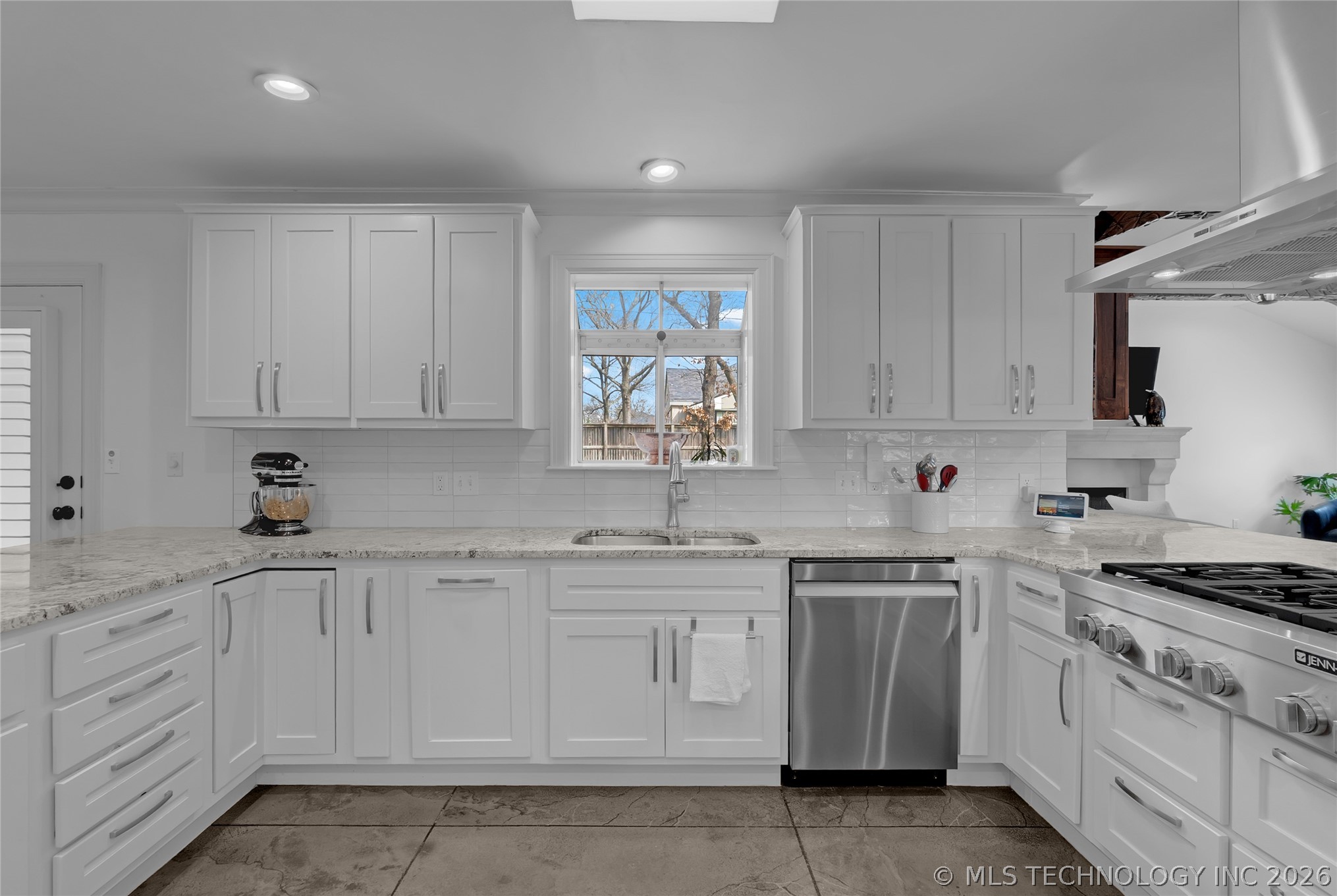 2911 E 70th Court Tulsa OK 74136