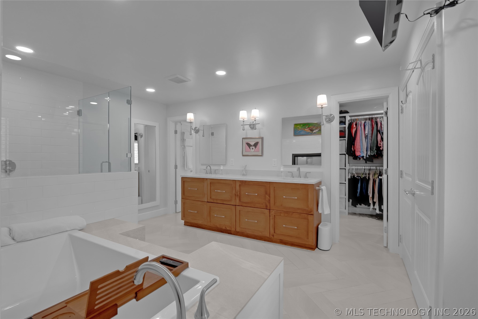 2911 E 70th Court Tulsa OK 74136