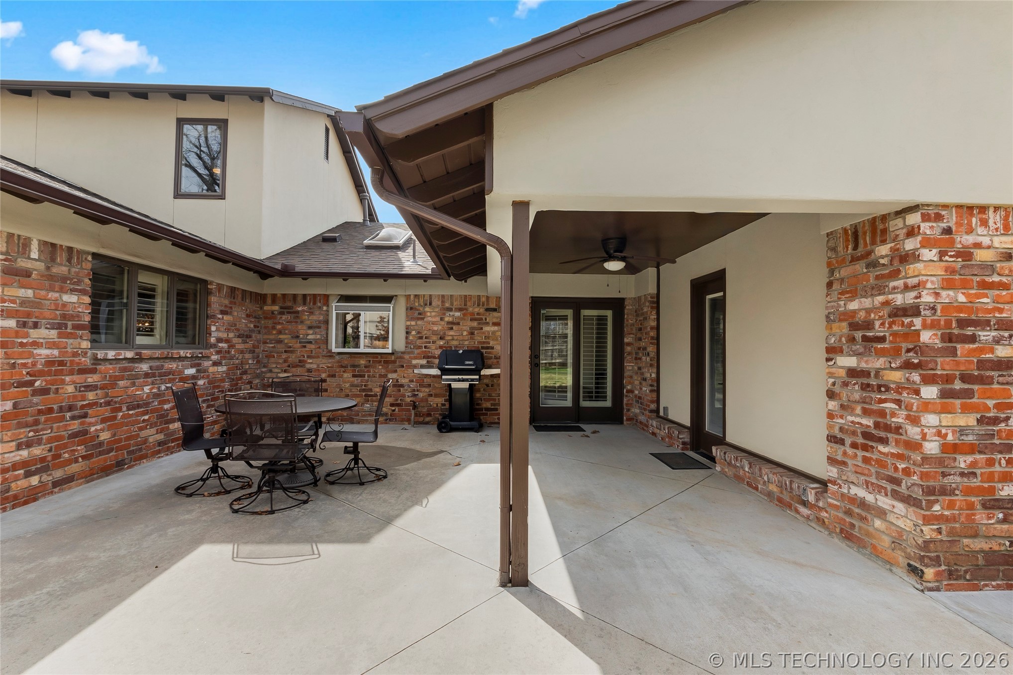2911 E 70th Court Tulsa OK 74136