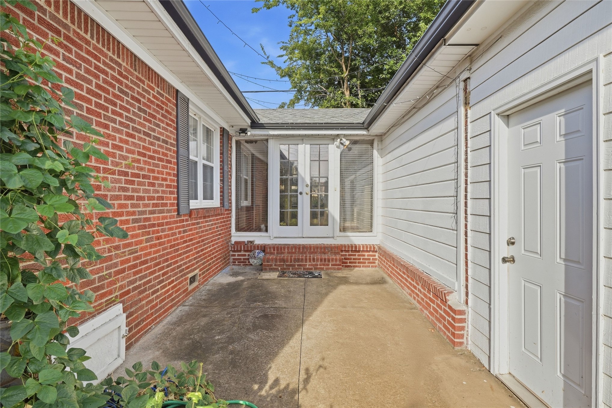 5763 E 24th Street Tulsa OK 74114