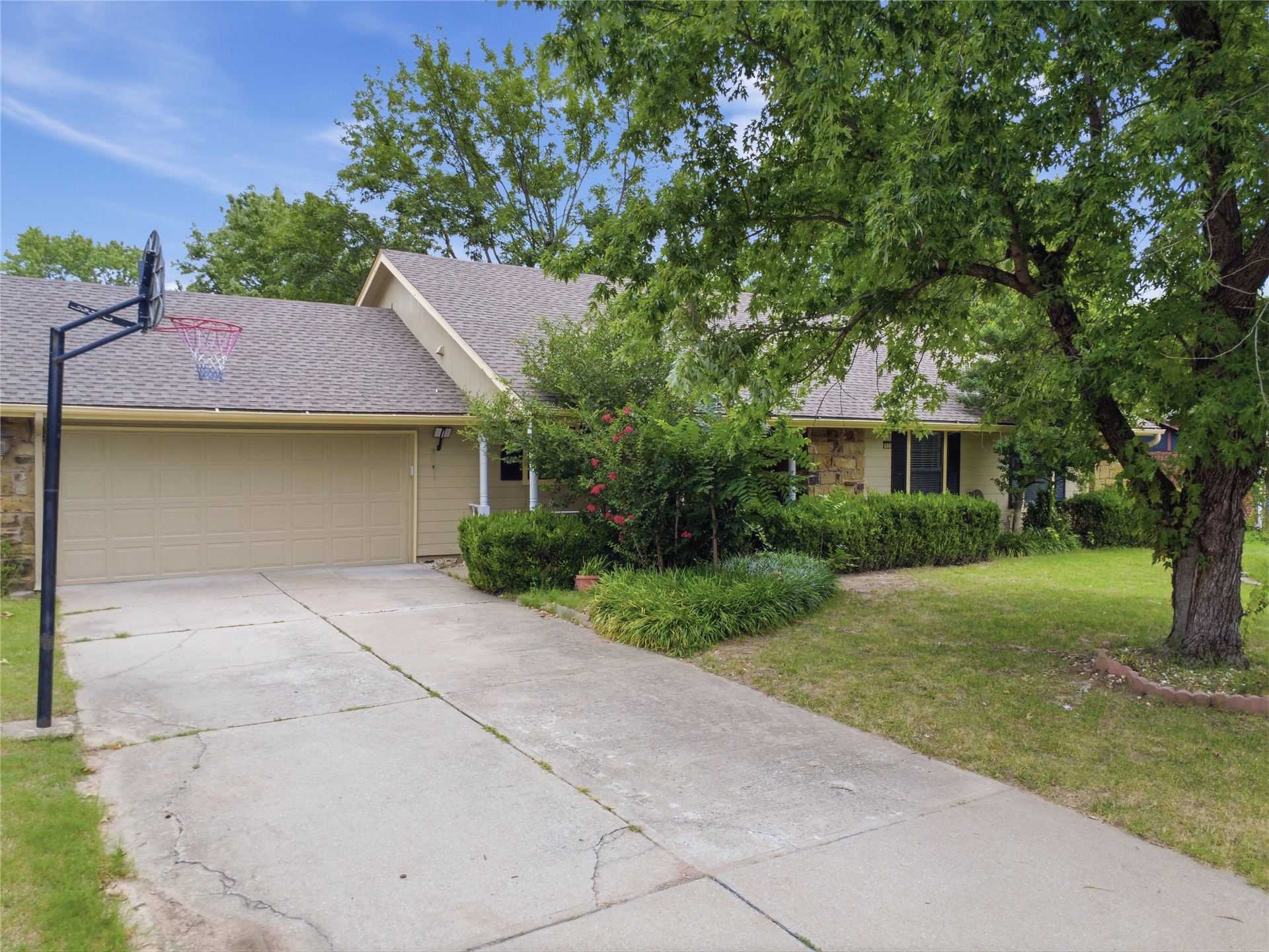 7629 E 88th Place Tulsa OK 74133
