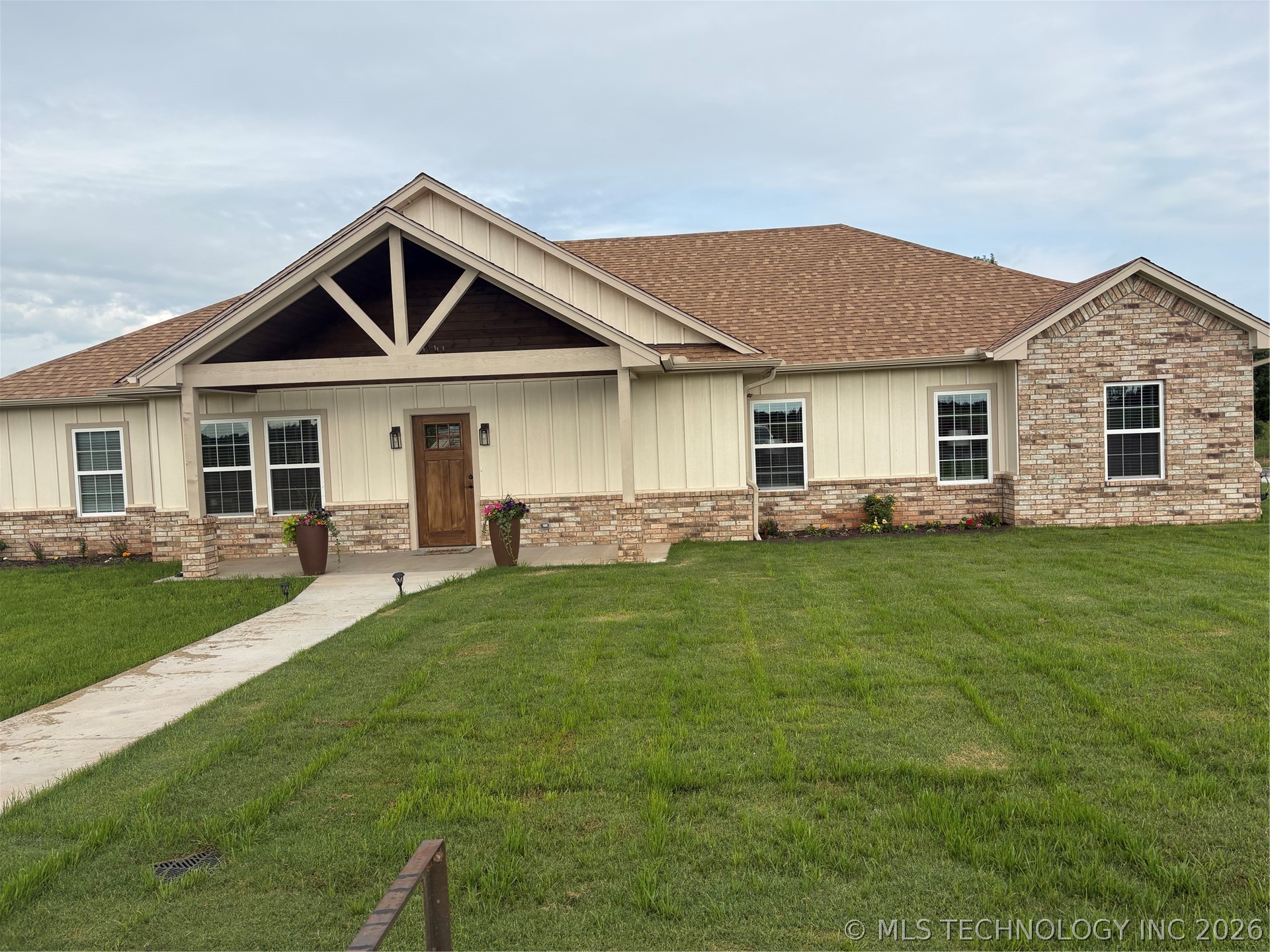 2422 S Mckenzie Drive Agra OK 74824