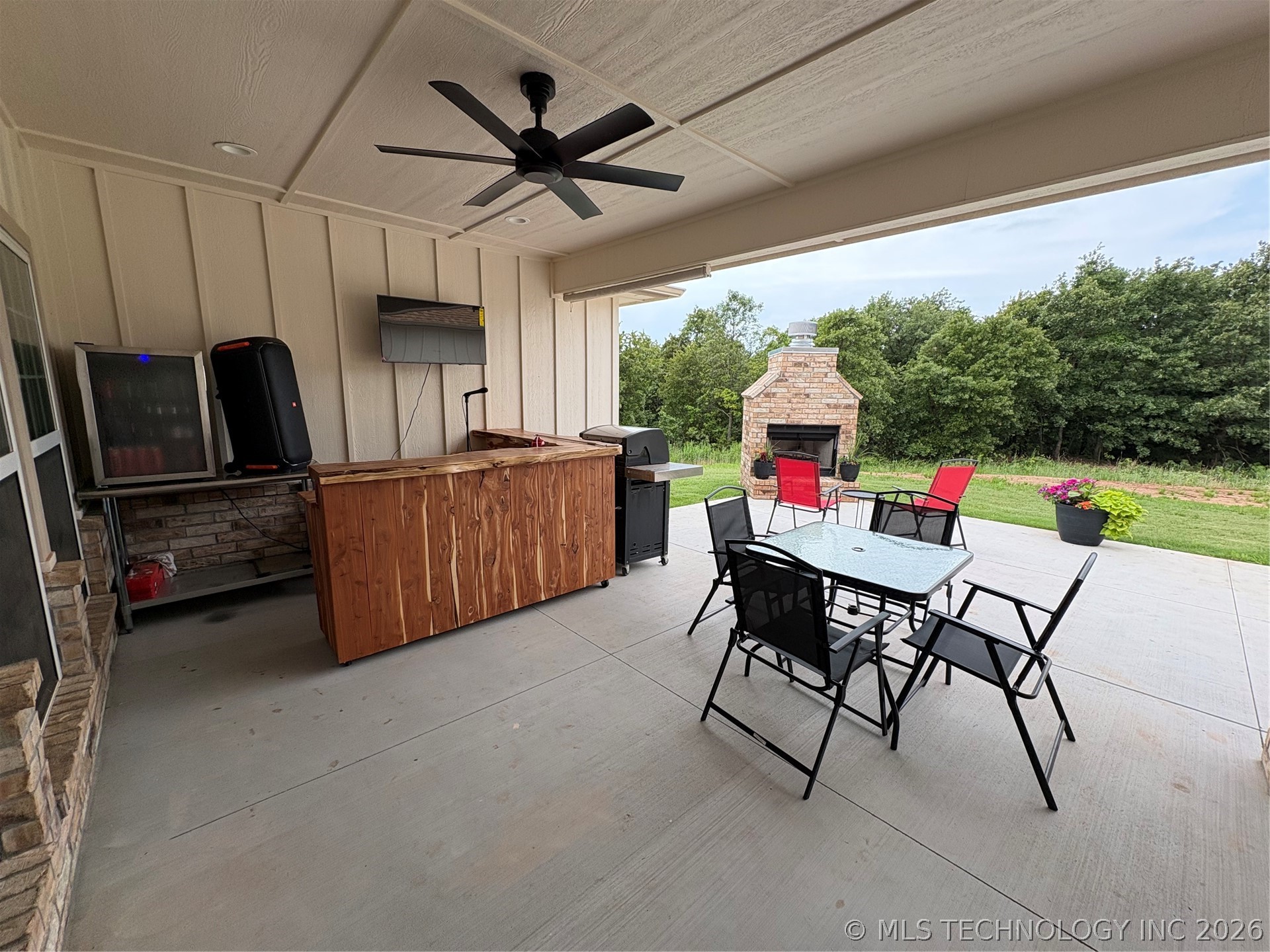 2422 S Mckenzie Drive Agra OK 74824
