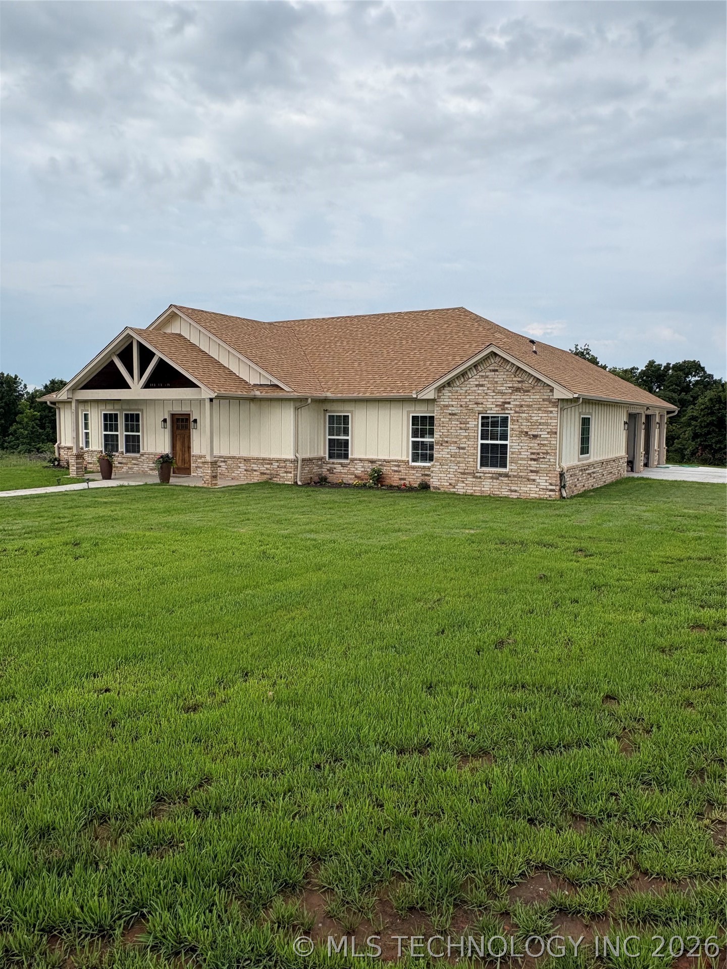 2422 S Mckenzie Drive Agra OK 74824