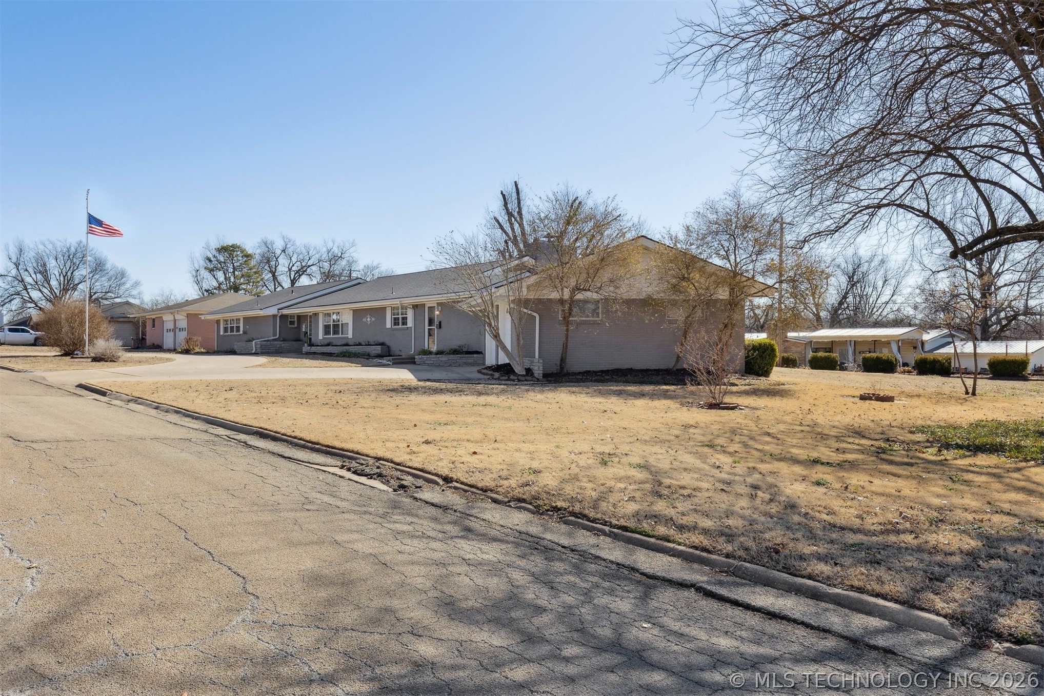 1107 E 8th Street Cushing OK 74023
