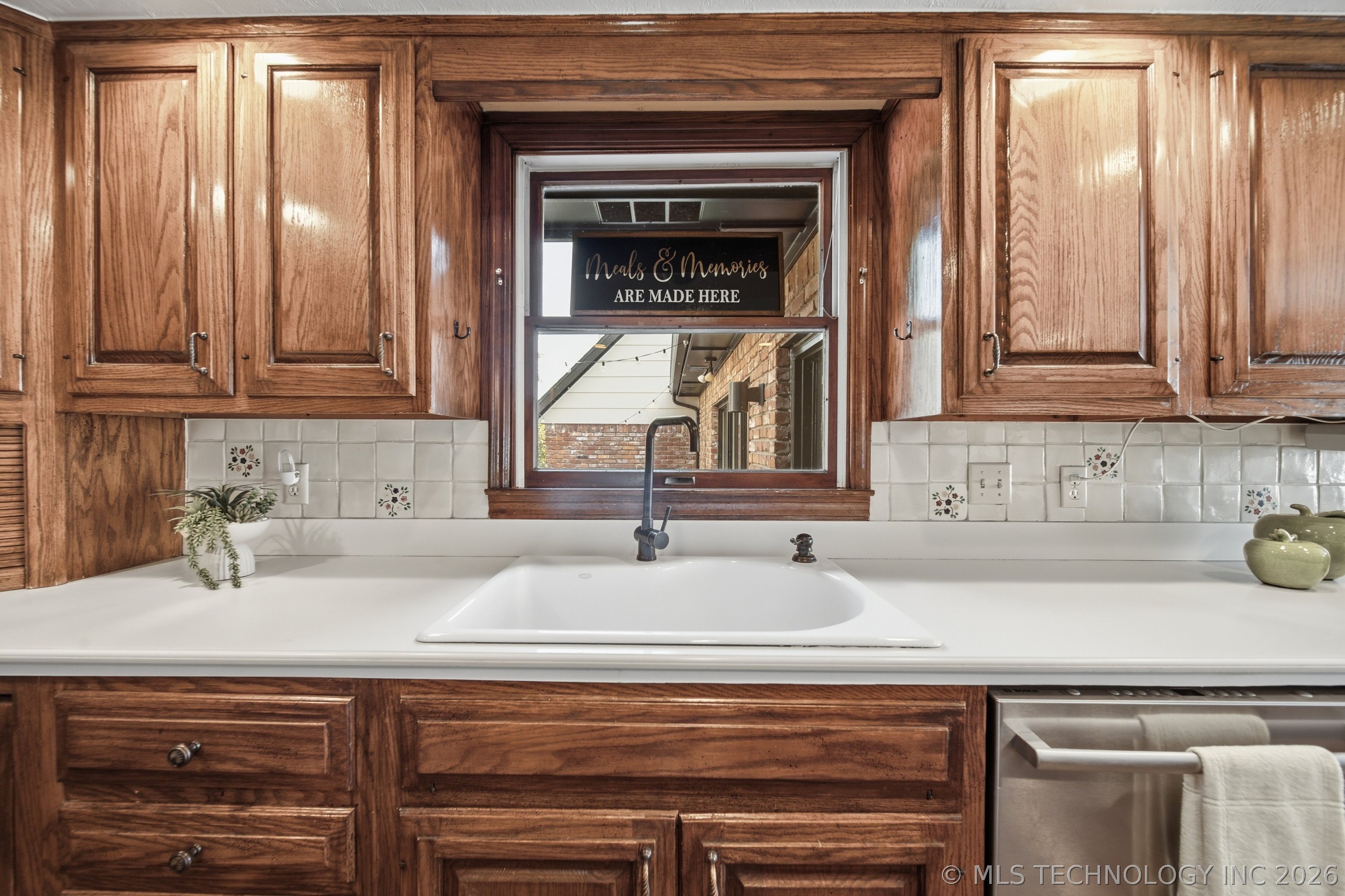118 E 25th Street Tulsa OK 74114
