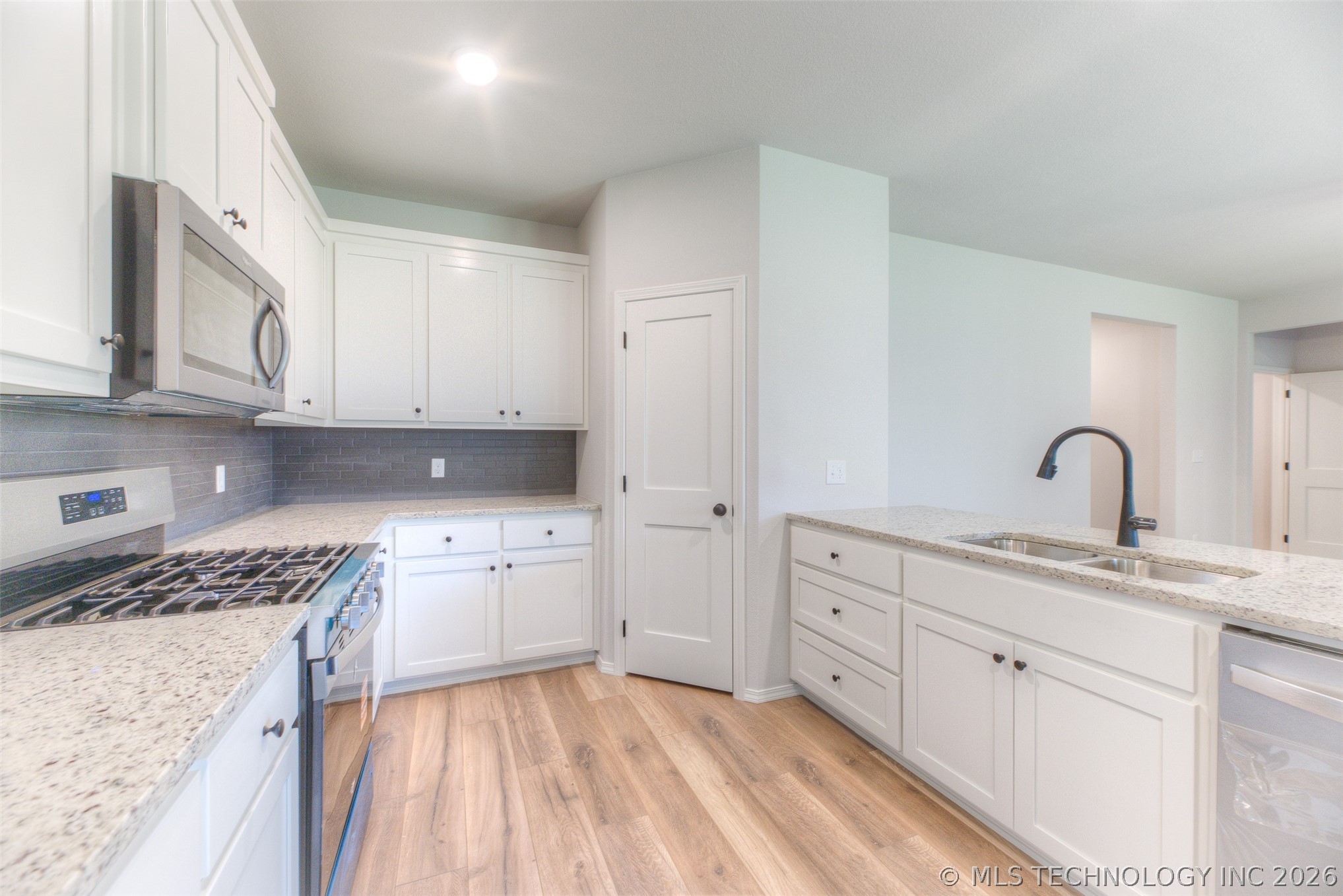 2561 W 66th Place S Tulsa OK 74132