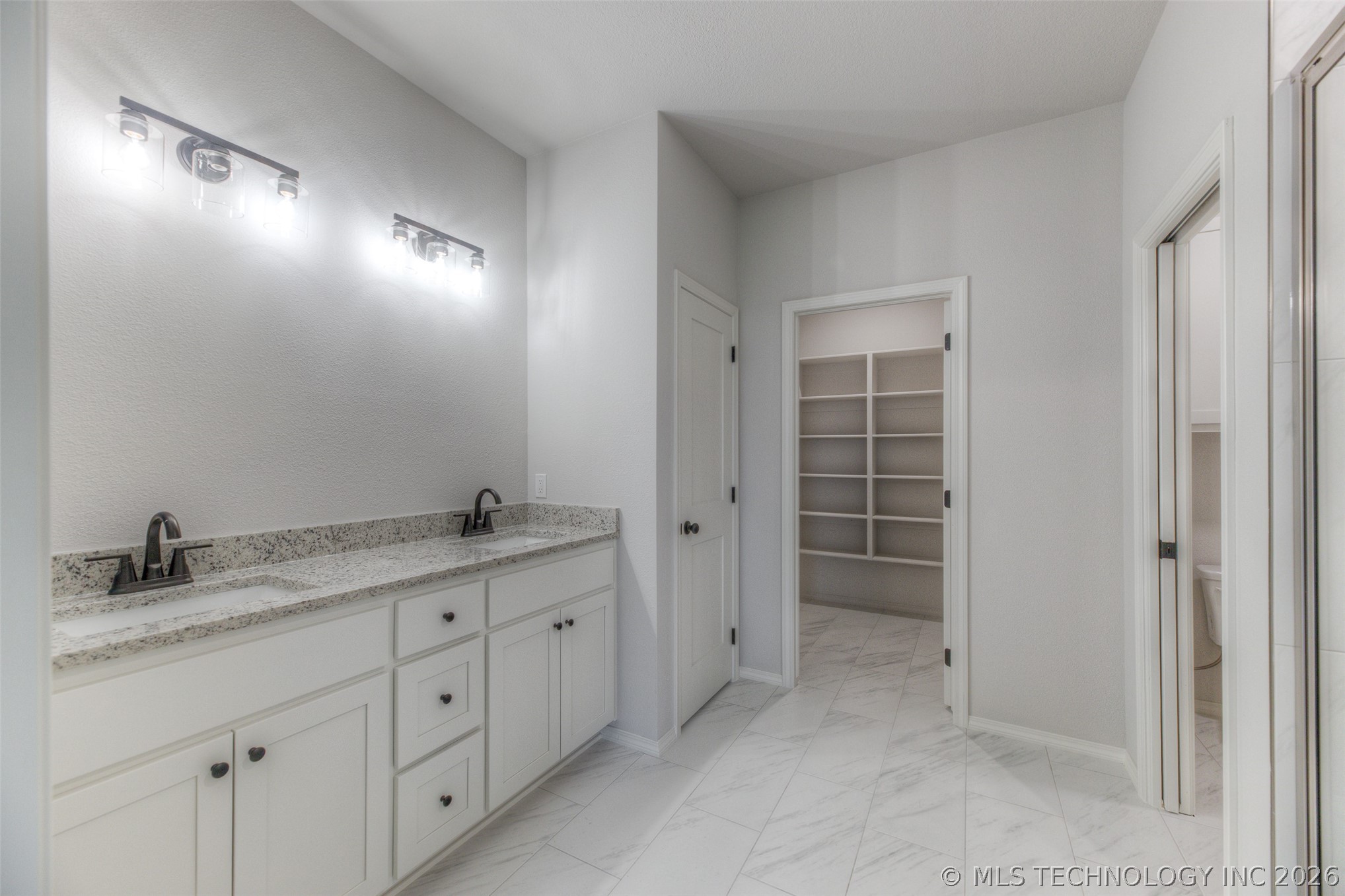 2561 W 66th Place S Tulsa OK 74132