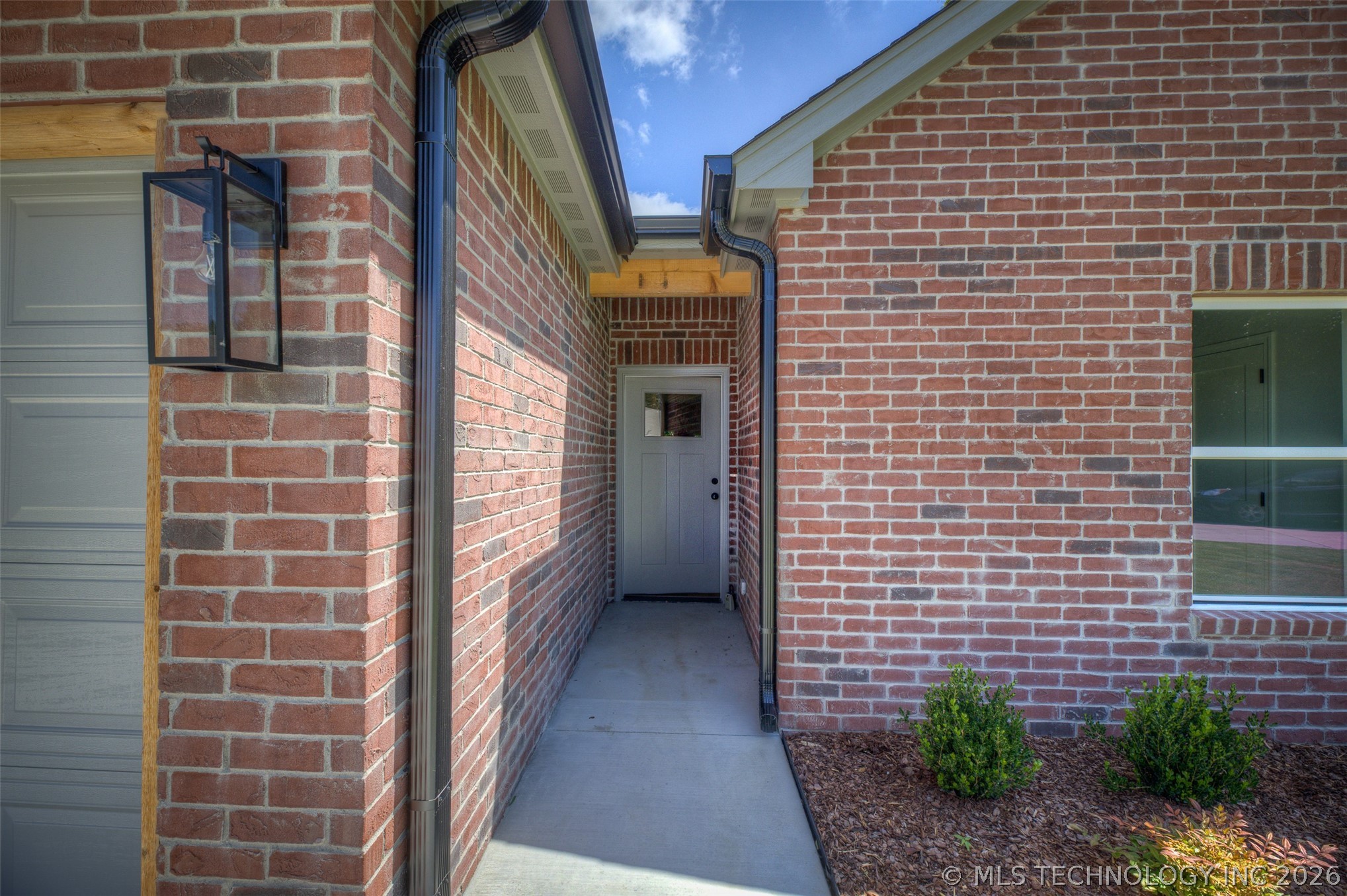 2561 W 66th Place S Tulsa OK 74132