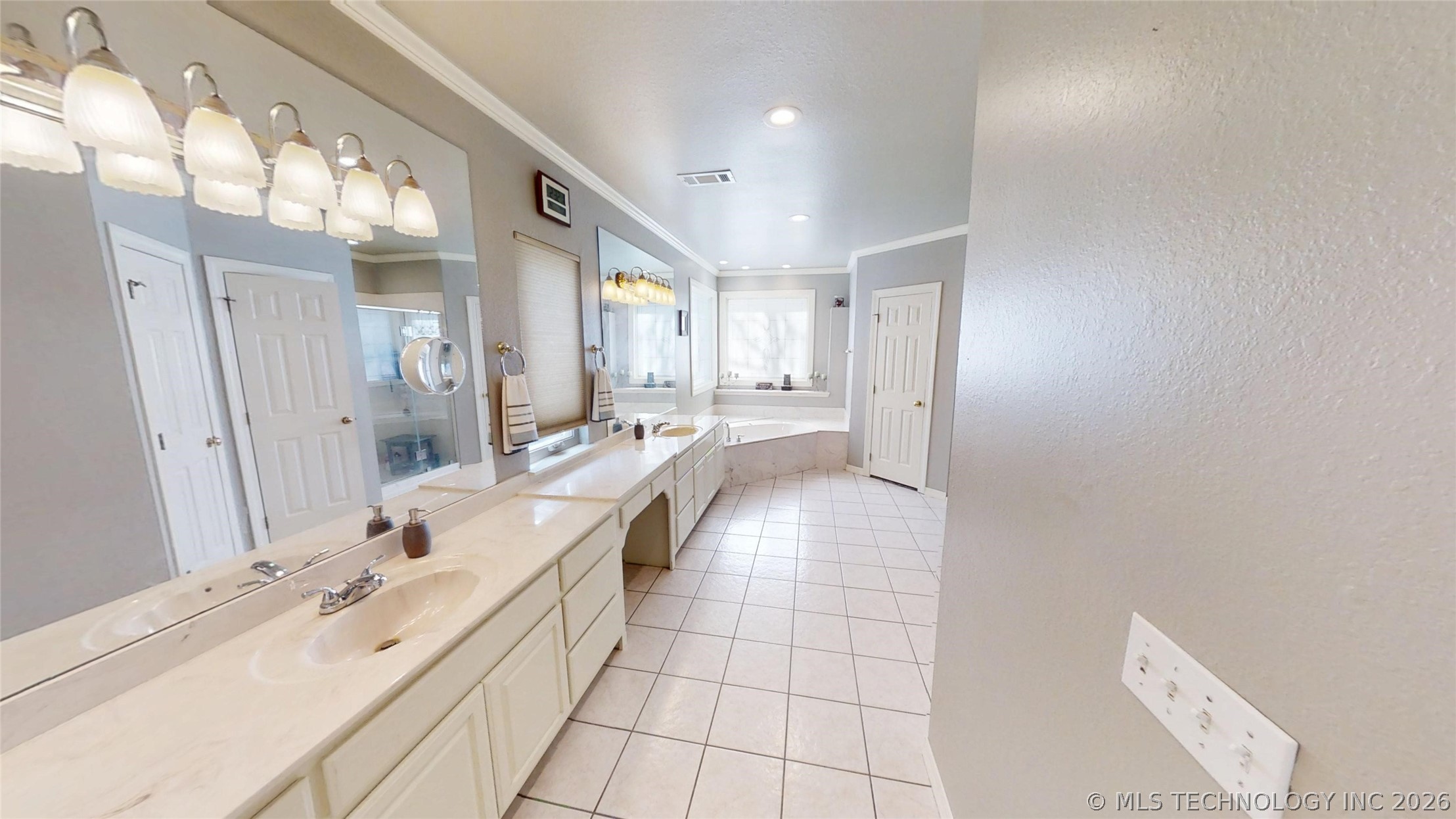 2601 S 294th East Avenue Broken Arrow OK 74014