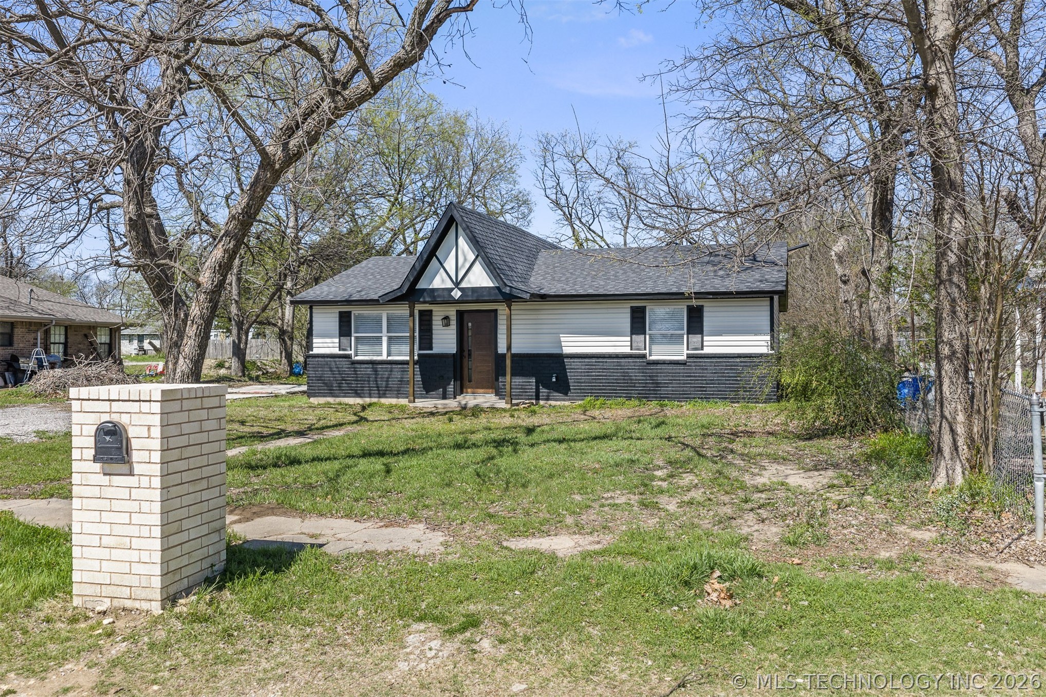 606 W Cherokee Street Marietta OK 73448