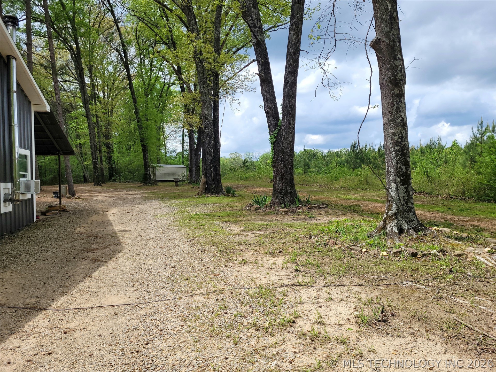 181002 Apache Road Rattan OK 74562