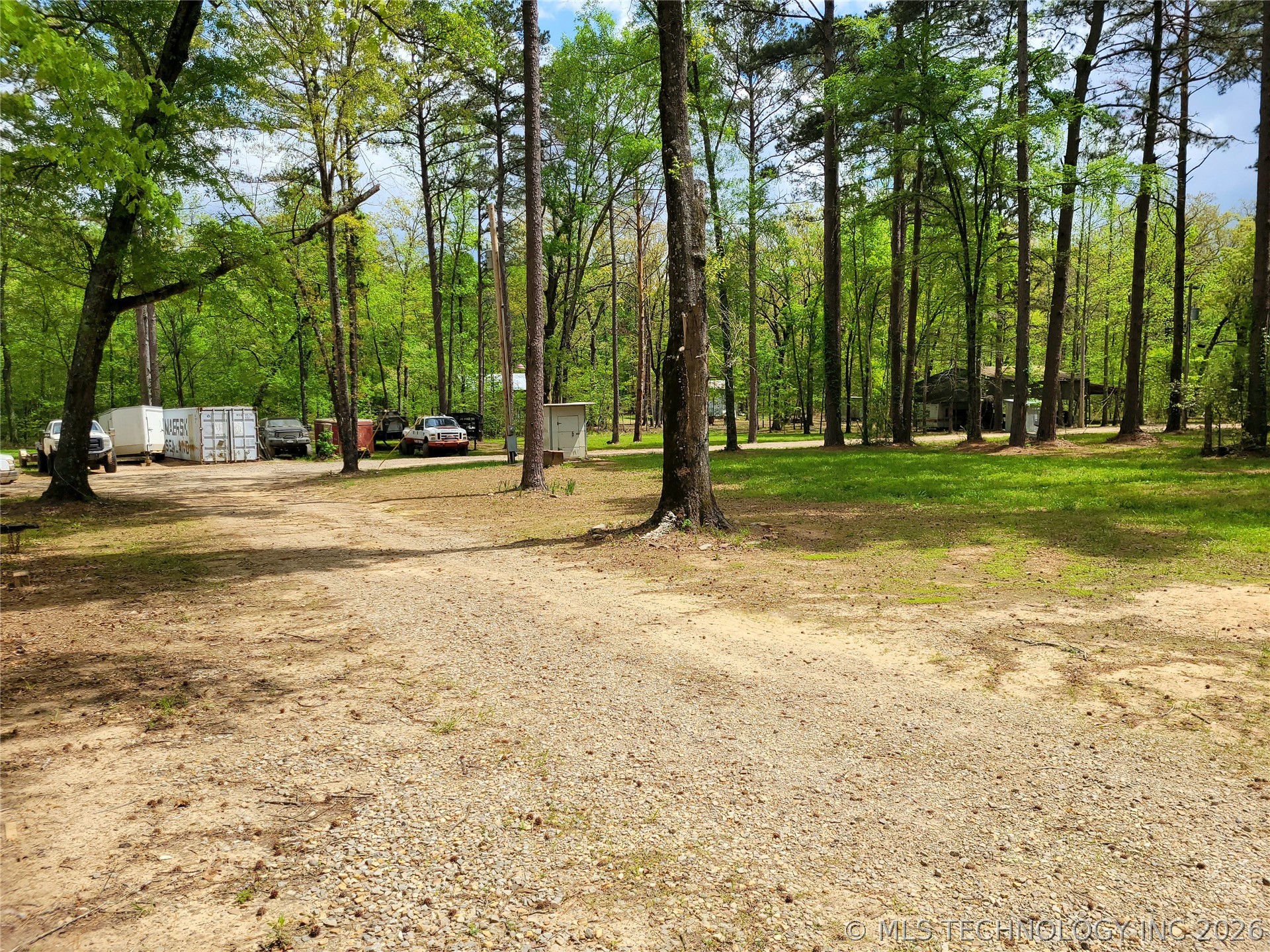 181002 Apache Road Rattan OK 74562