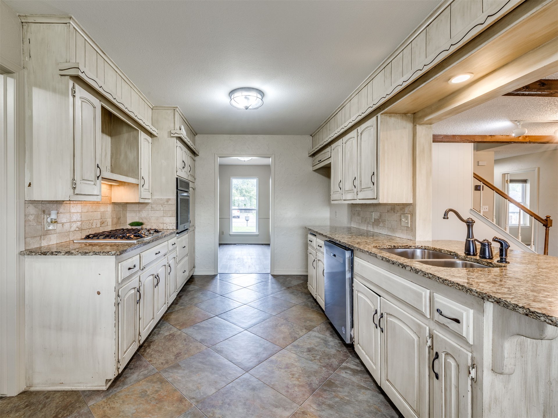 7428 E 70th Street Tulsa OK 74133