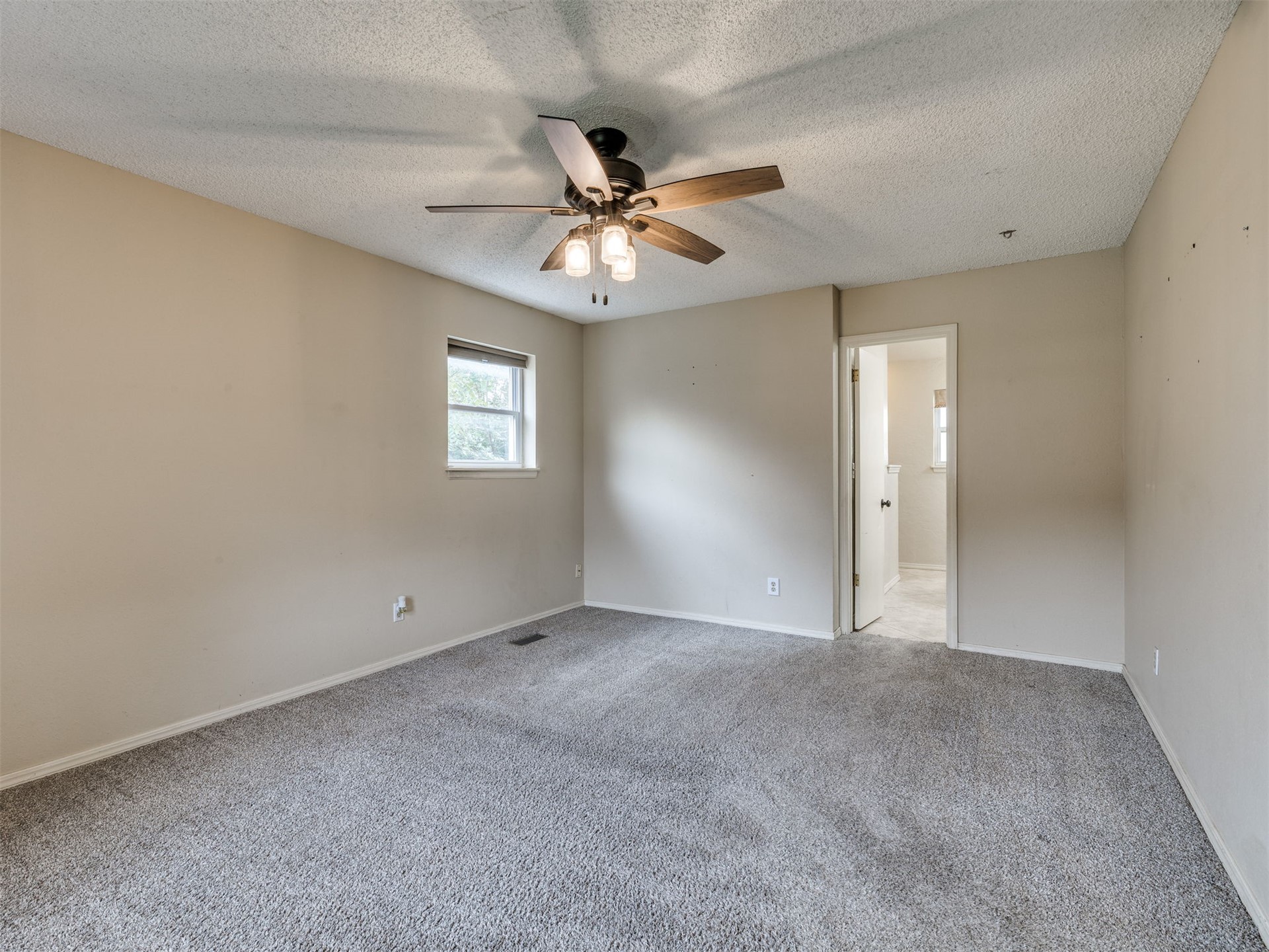 7428 E 70th Street Tulsa OK 74133