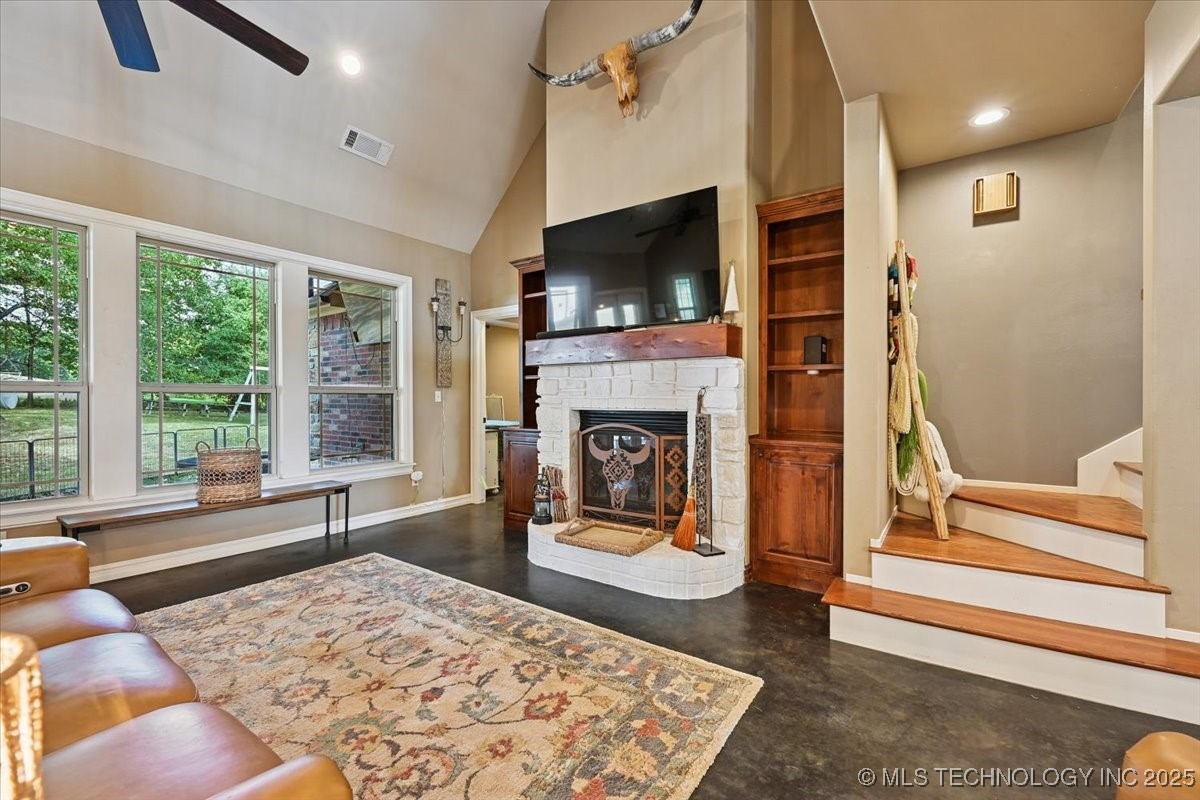 121 Quanah Road Fort Gibson OK 74434