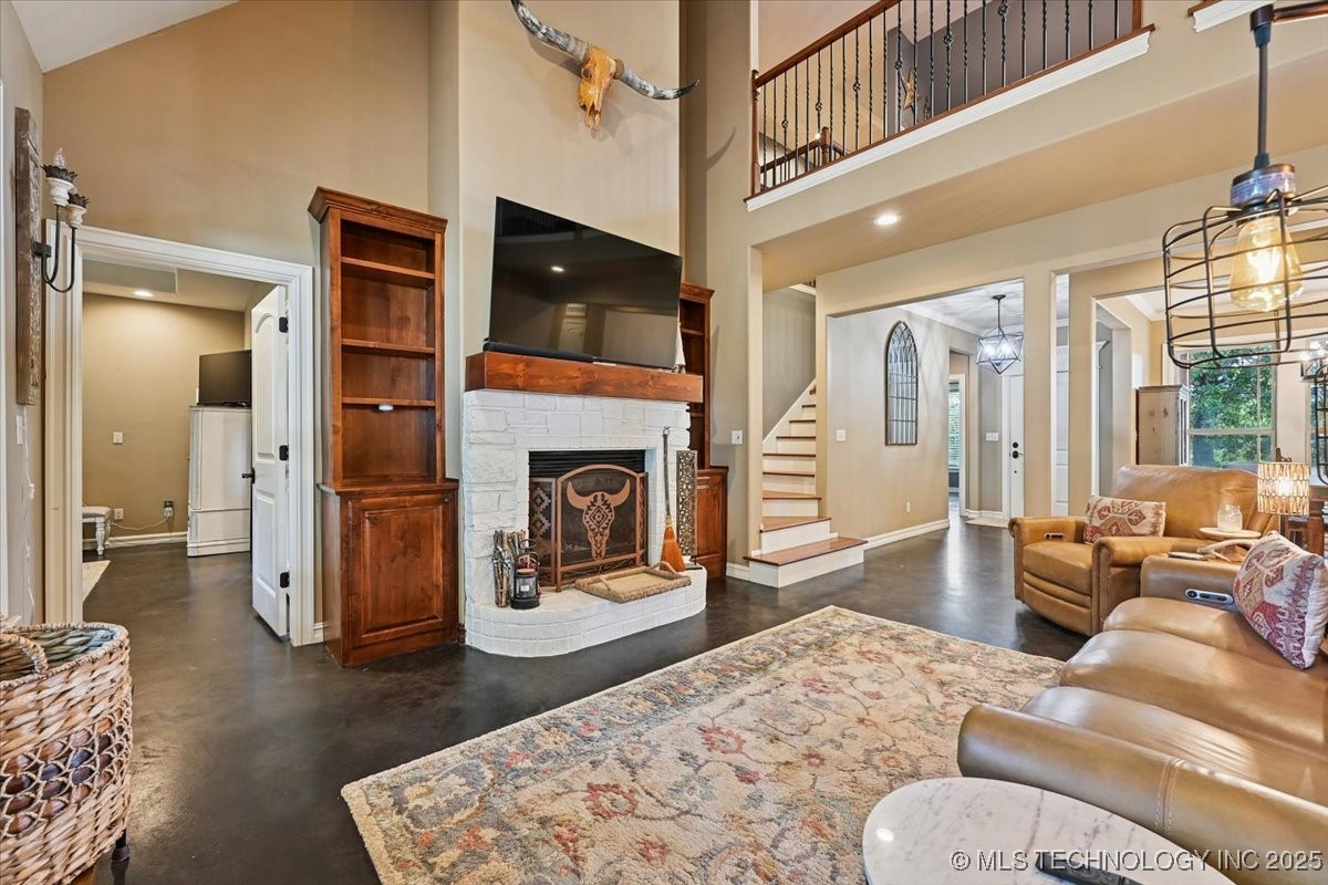121 Quanah Road Fort Gibson OK 74434