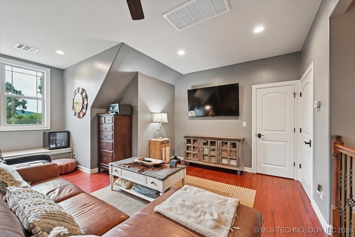 121 Quanah Road Fort Gibson OK 74434