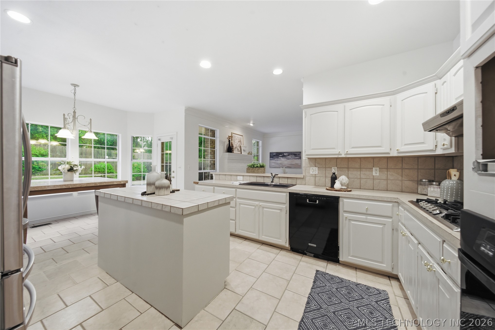 9906 E 85th Place Tulsa OK 74133