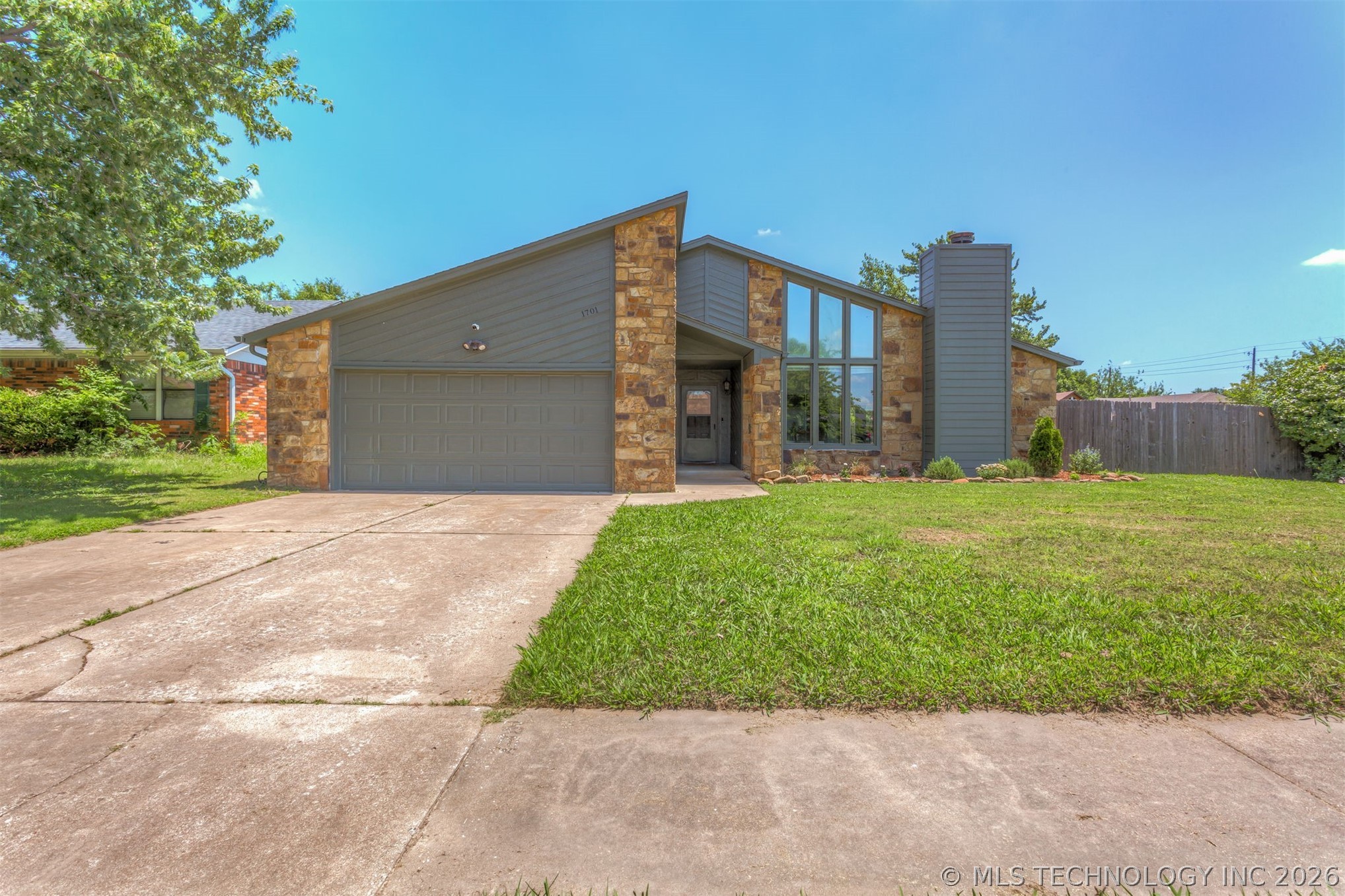 1701 N Eucalyptus Avenue Broken Arrow OK 74012