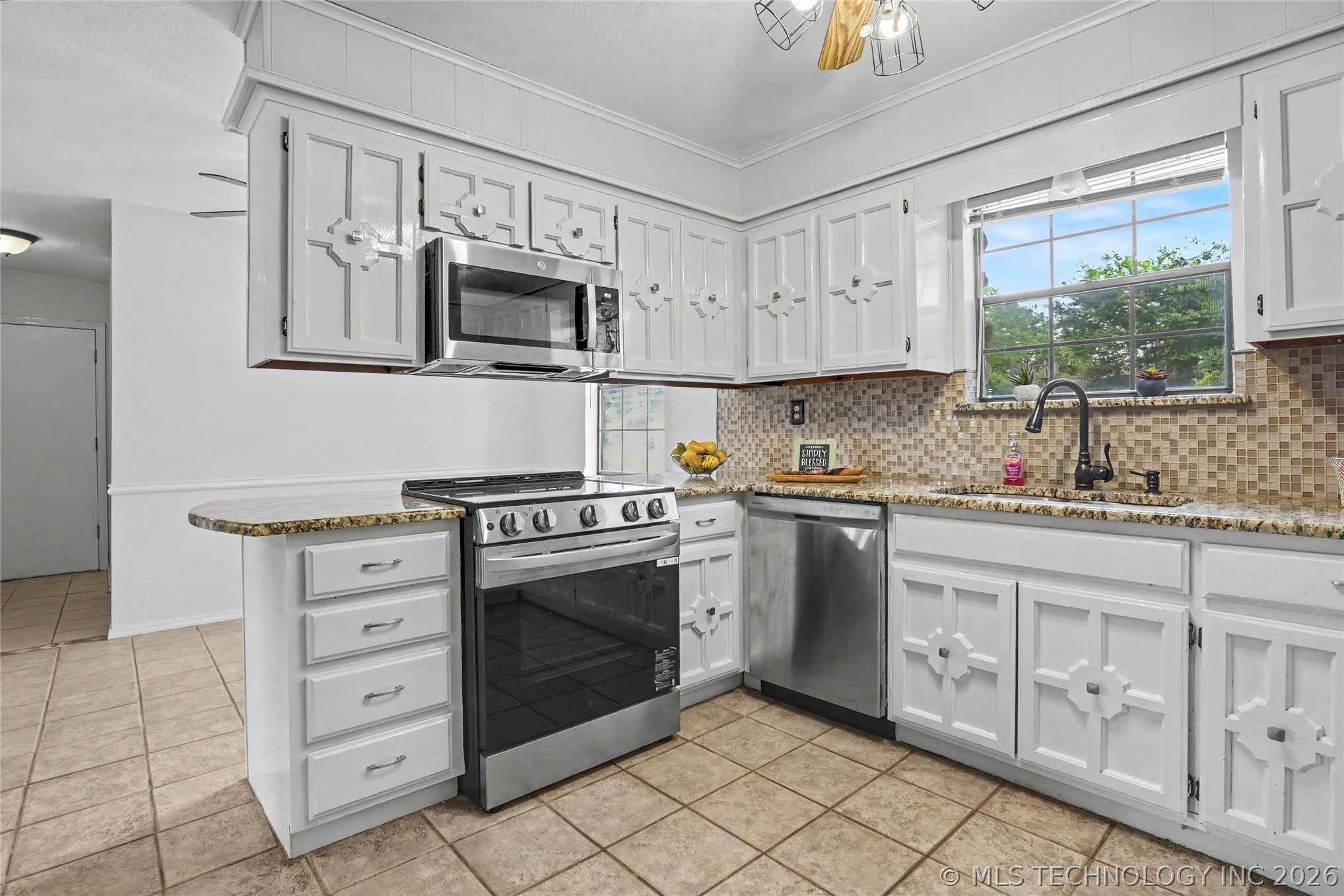 2003 N Main Street Owasso OK 74055