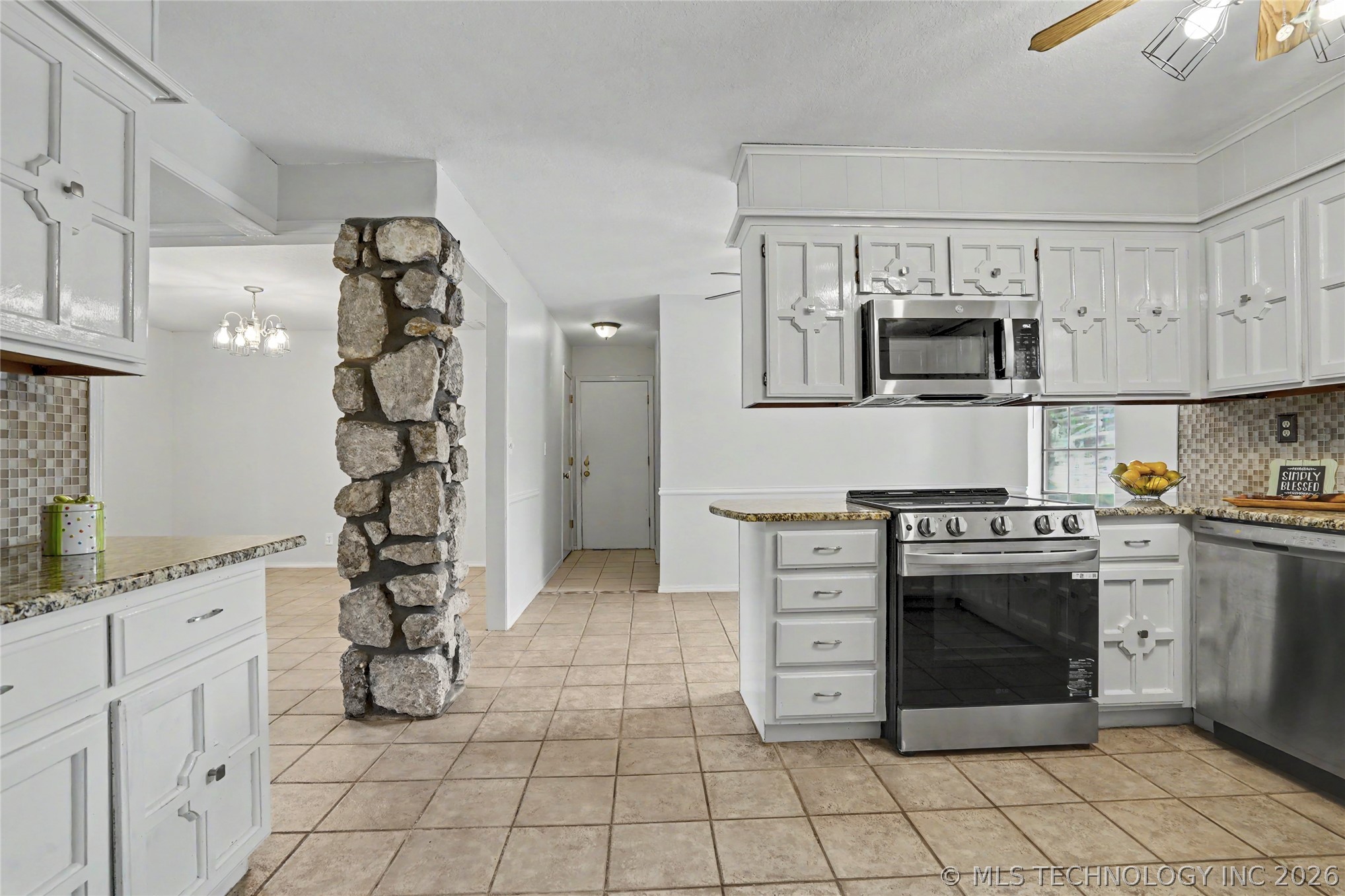 2003 N Main Street Owasso OK 74055