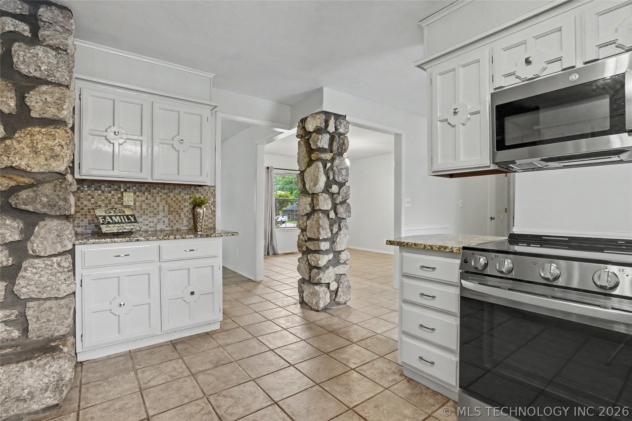 2003 N Main Street Owasso OK 74055