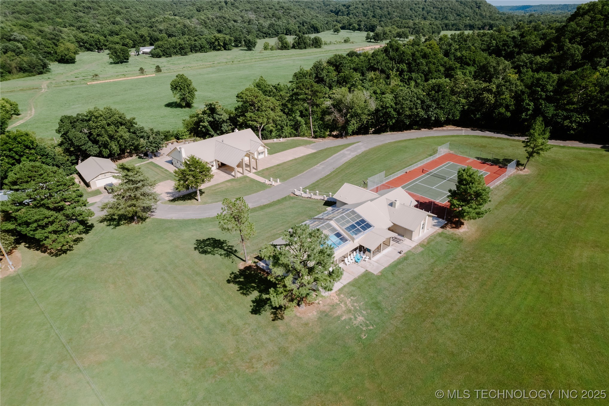 4100 N 430 Road Locust Grove OK 74352