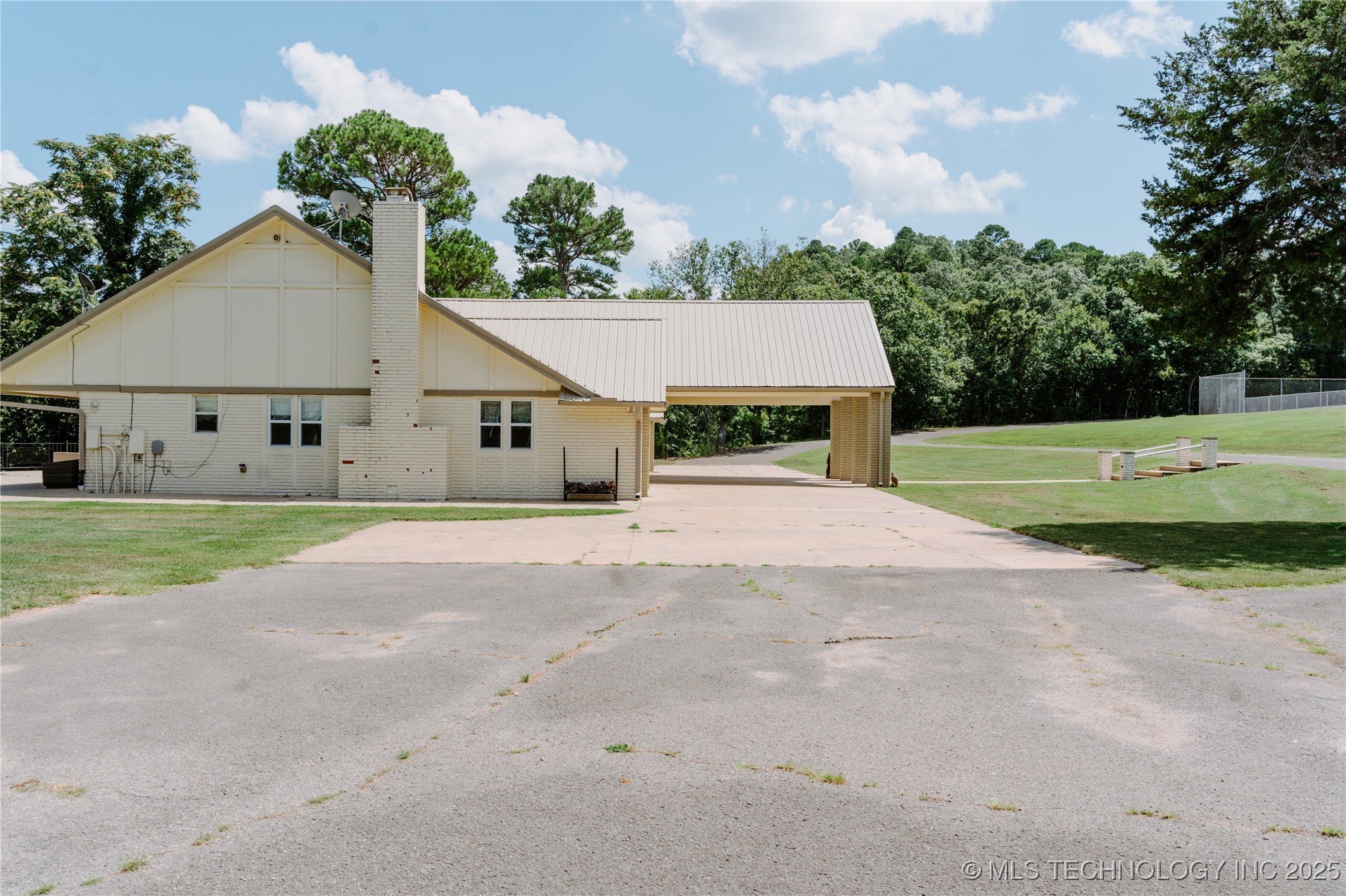 4100 N 430 Road Locust Grove OK 74352