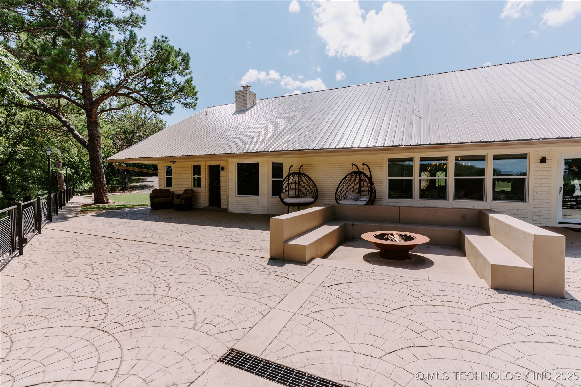 4100 N 430 Road Locust Grove OK 74352