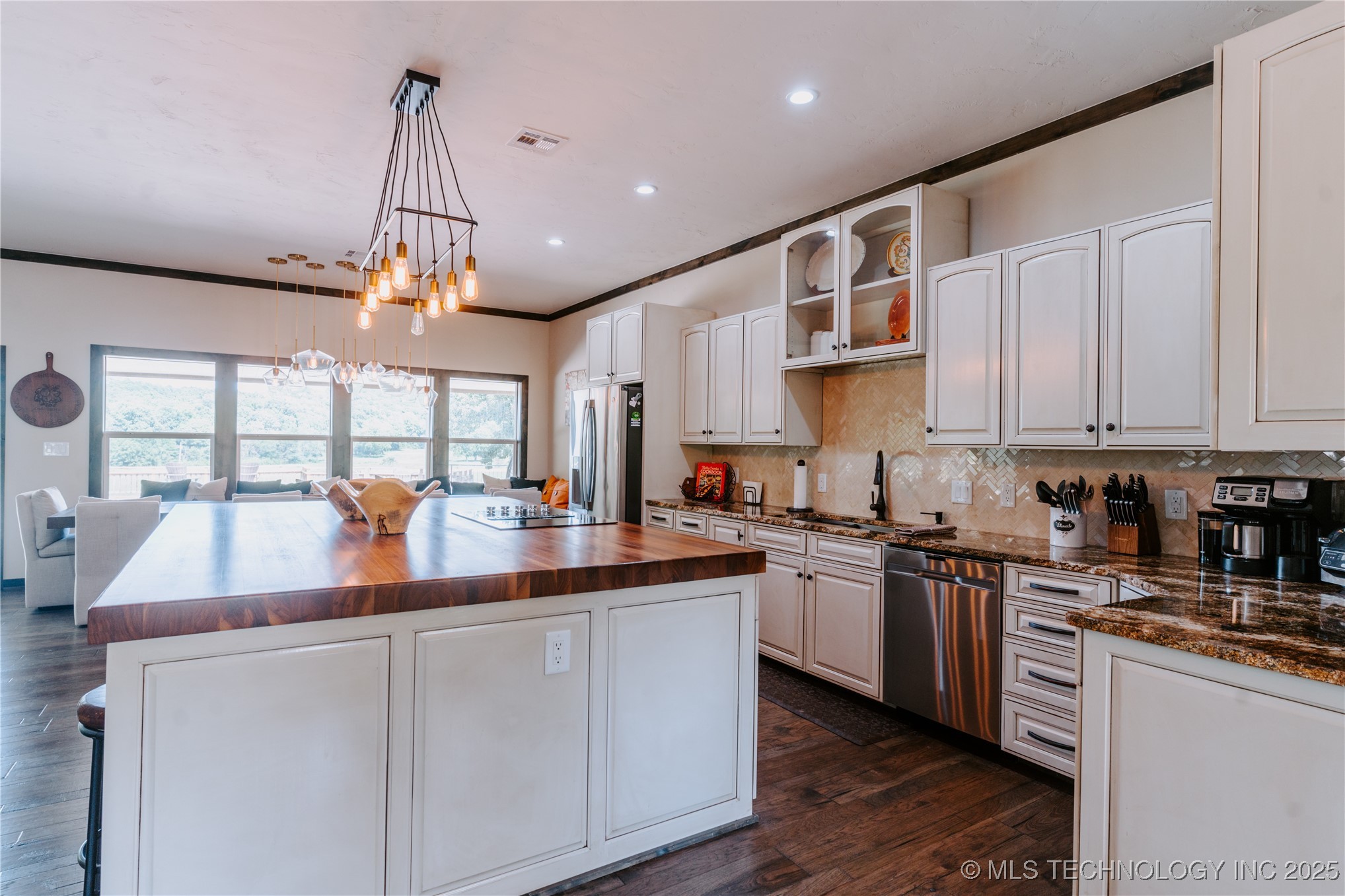 4100 N 430 Road Locust Grove OK 74352