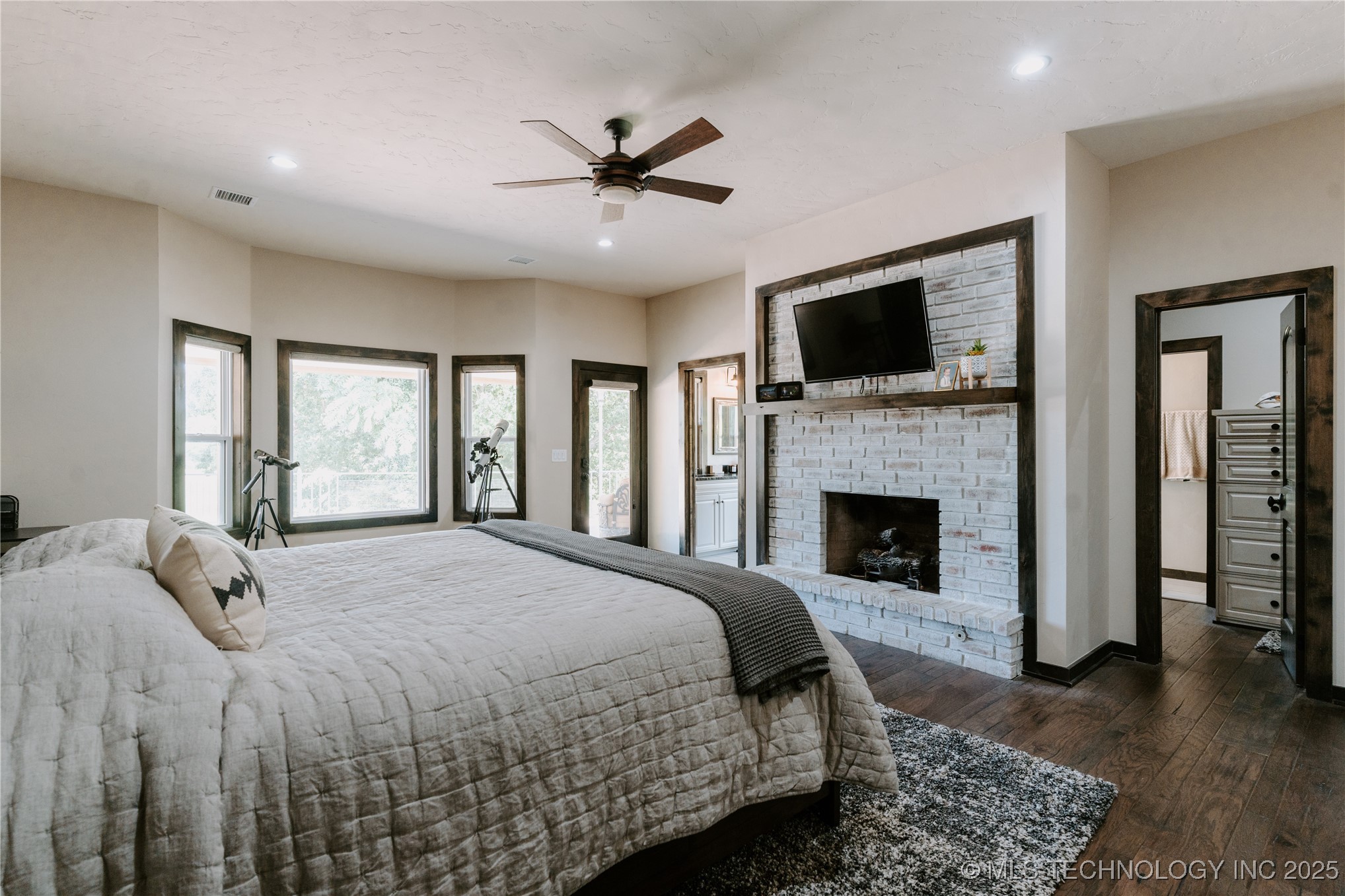 4100 N 430 Road Locust Grove OK 74352