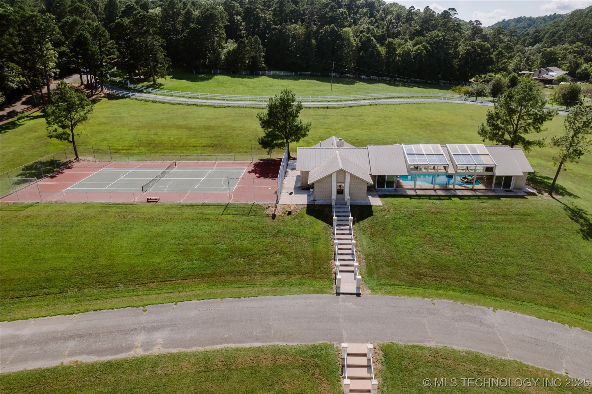 4100 N 430 Road Locust Grove OK 74352