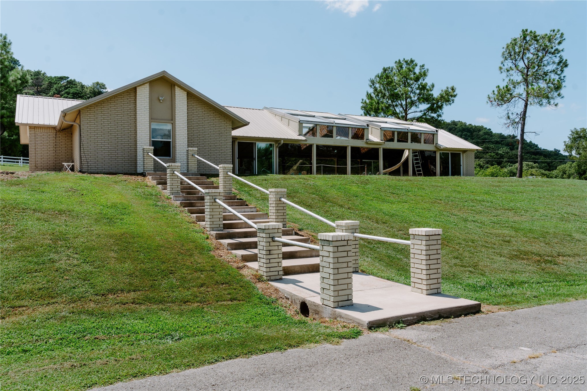 4100 N 430 Road Locust Grove OK 74352