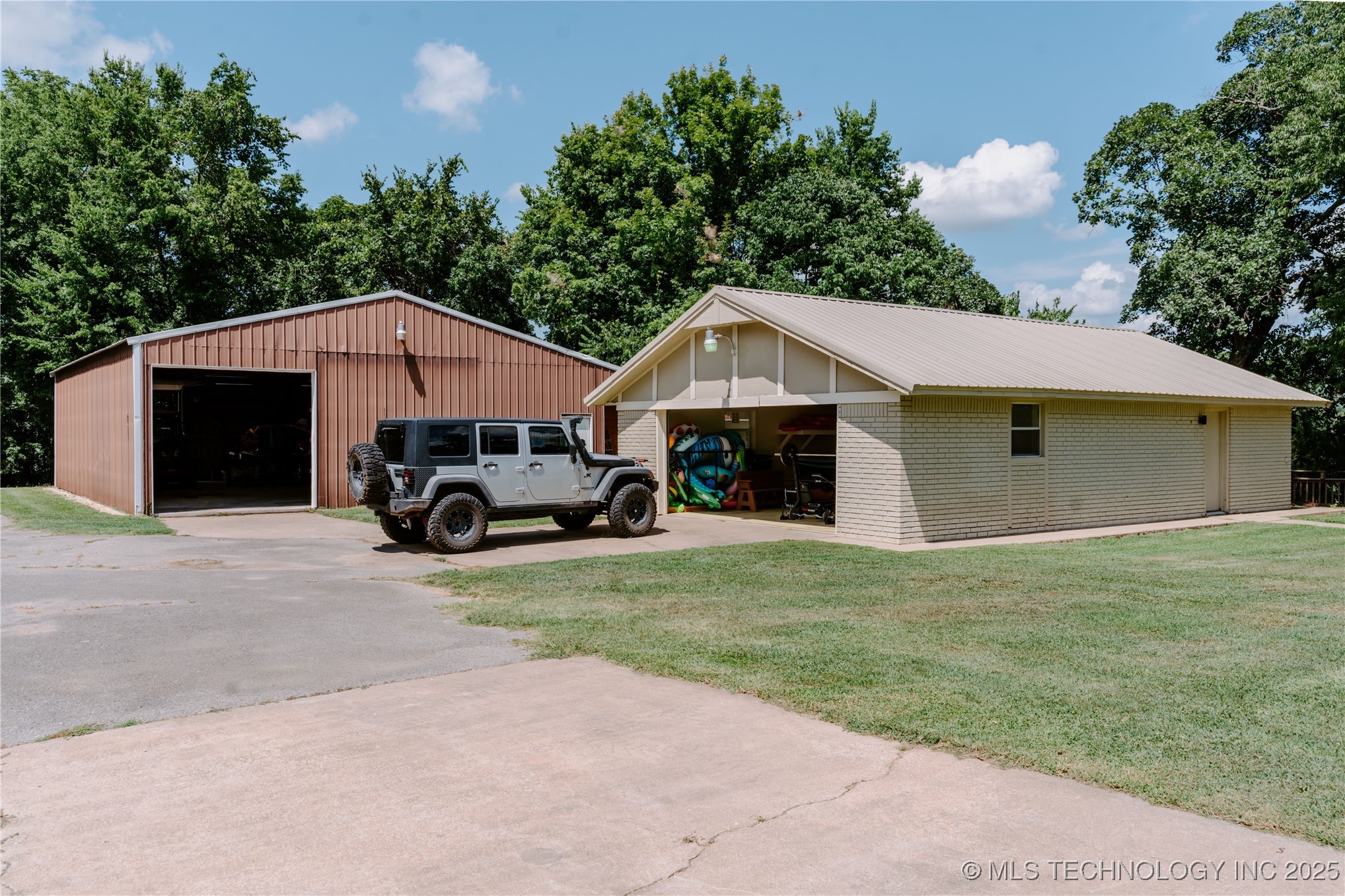 4100 N 430 Road Locust Grove OK 74352