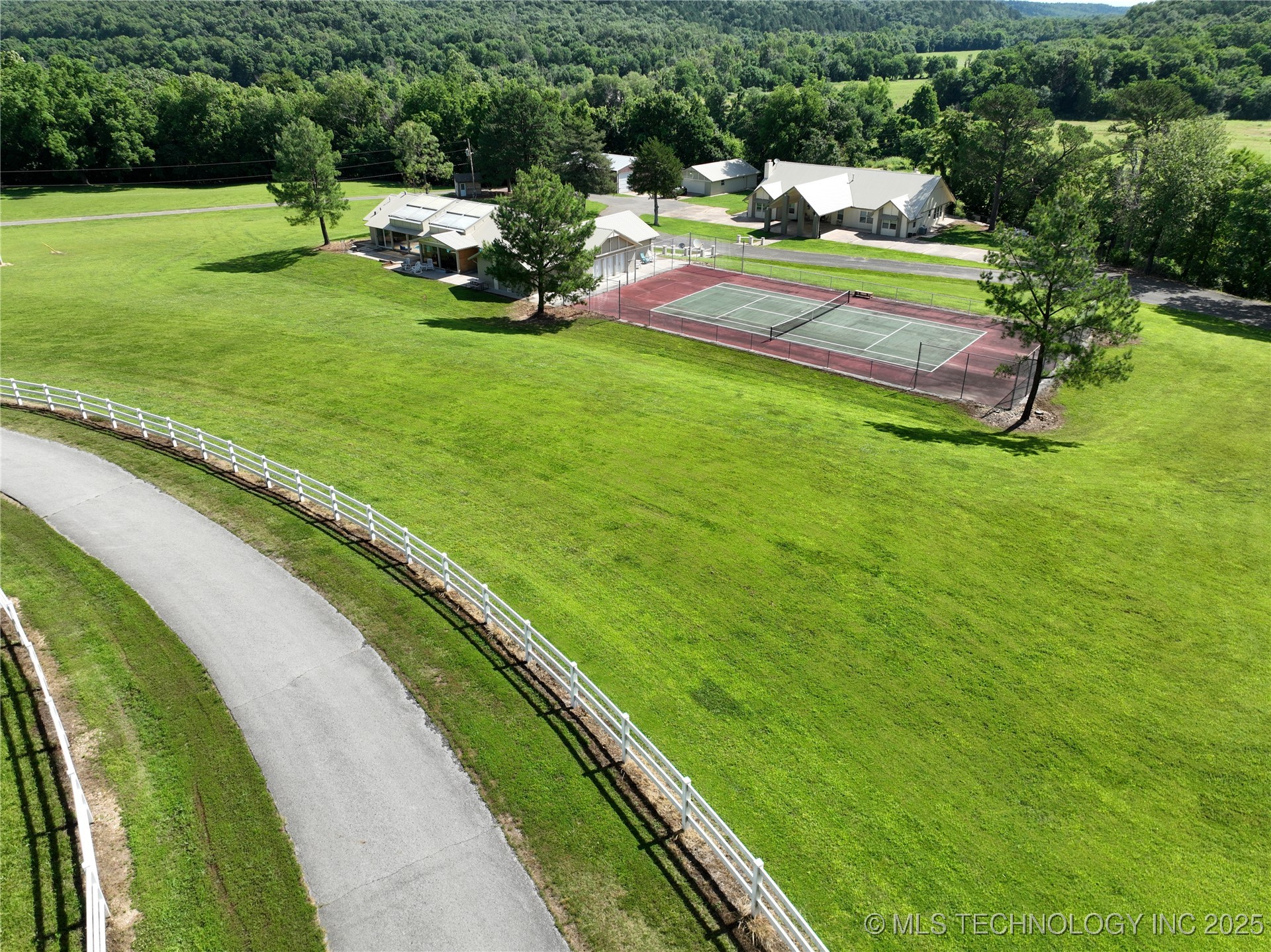 4100 N 430 Road Locust Grove OK 74352