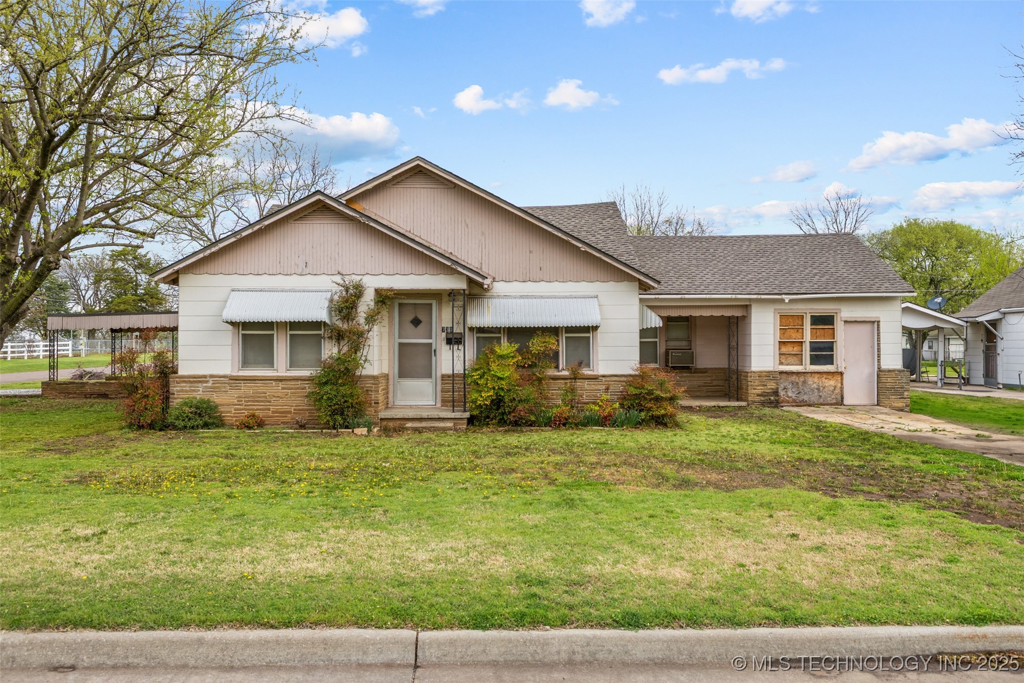 730 W 4th Street Ada OK 74820